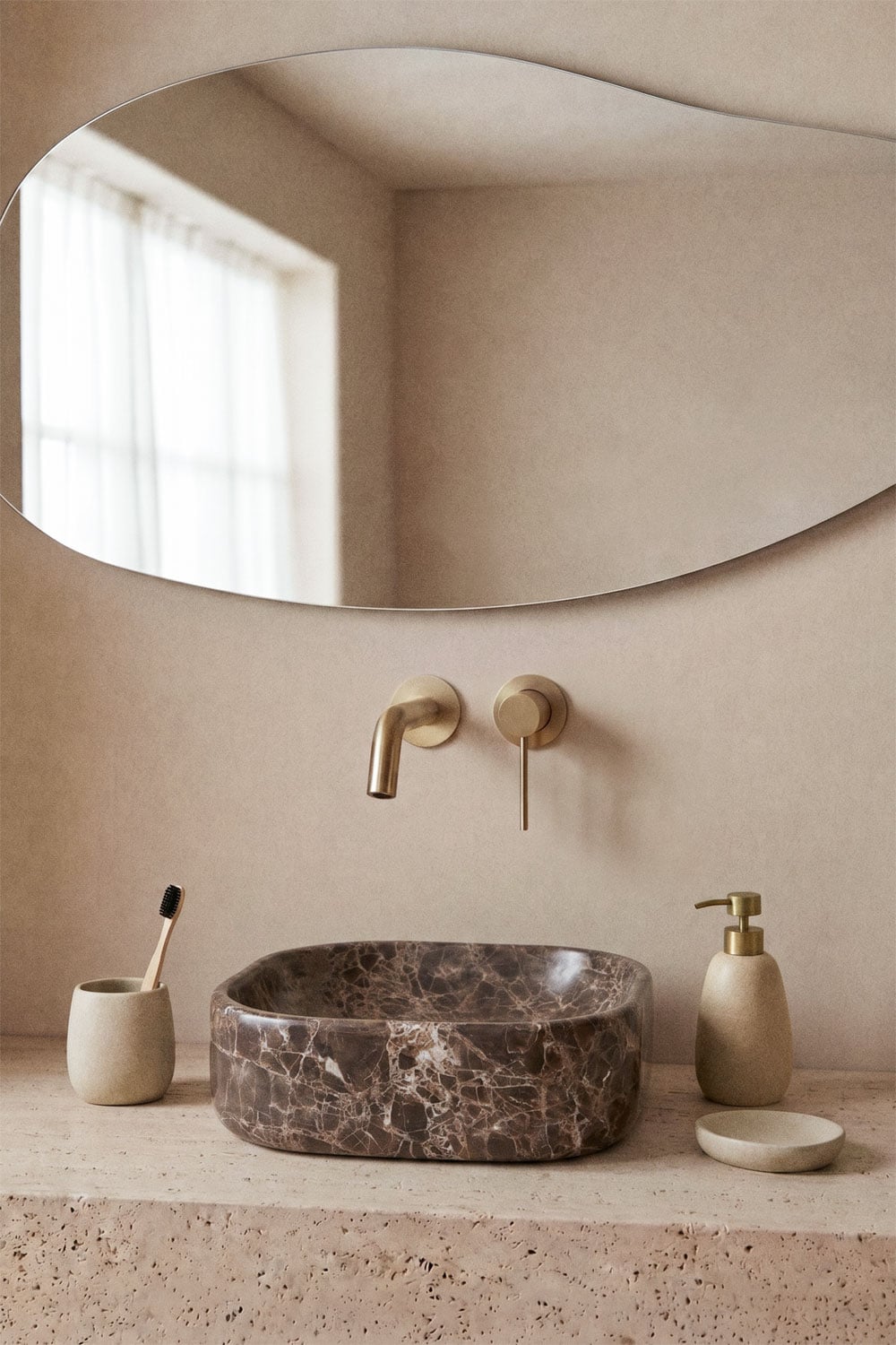 Lavabo en piedra natural Francesca, imagen de galer&iacute;a 1