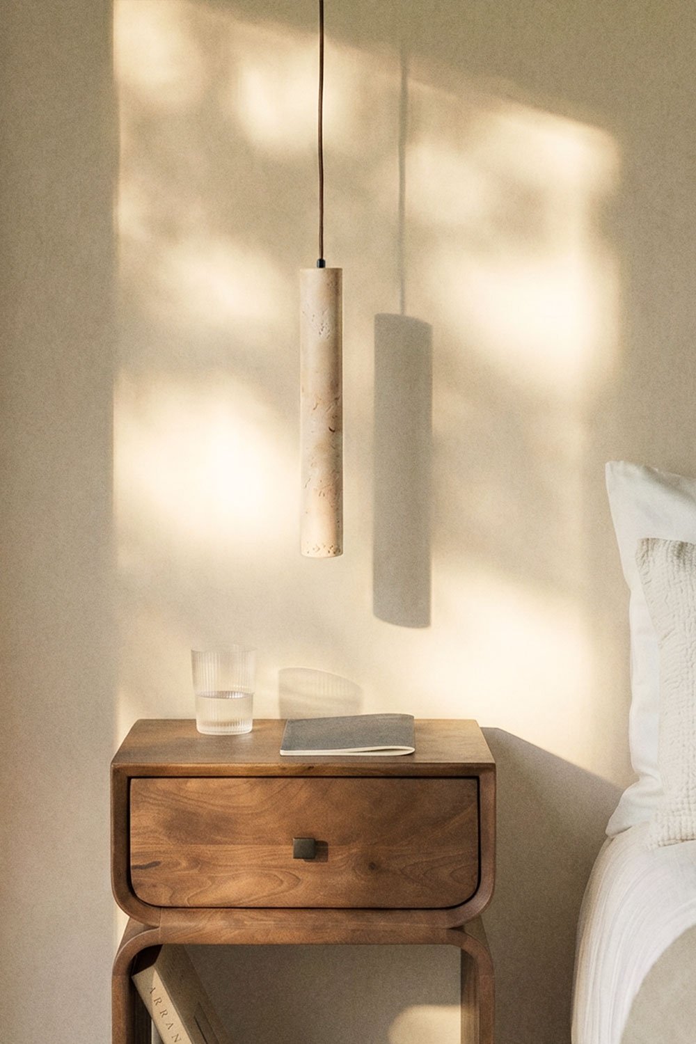 Lámpara de techo colgante LED en piedra natural Davise , imagen de galer&iacute;a 1