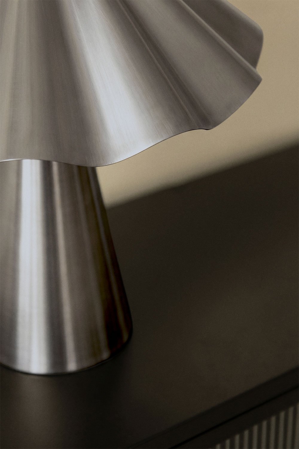 Lámpara de mesa ↑40 cm en hierro Veyora, imagen de galer&iacute;a 2