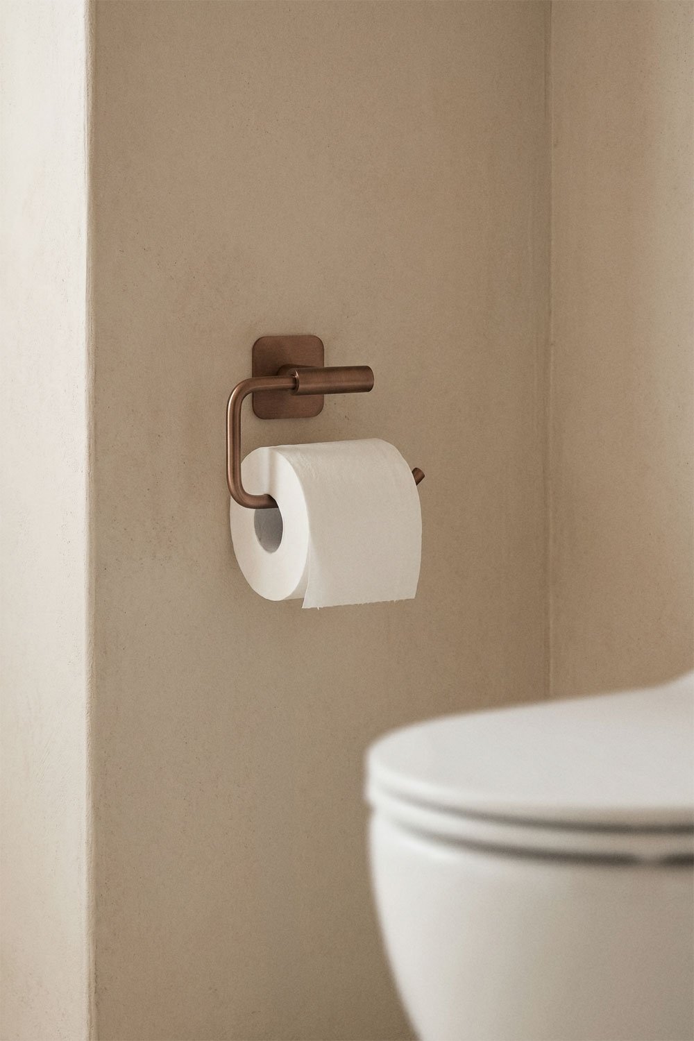 Portarrollos adhesivo para baño en acero inoxidable oro rosa cepillado Ondreli, imagen de galer&iacute;a 1