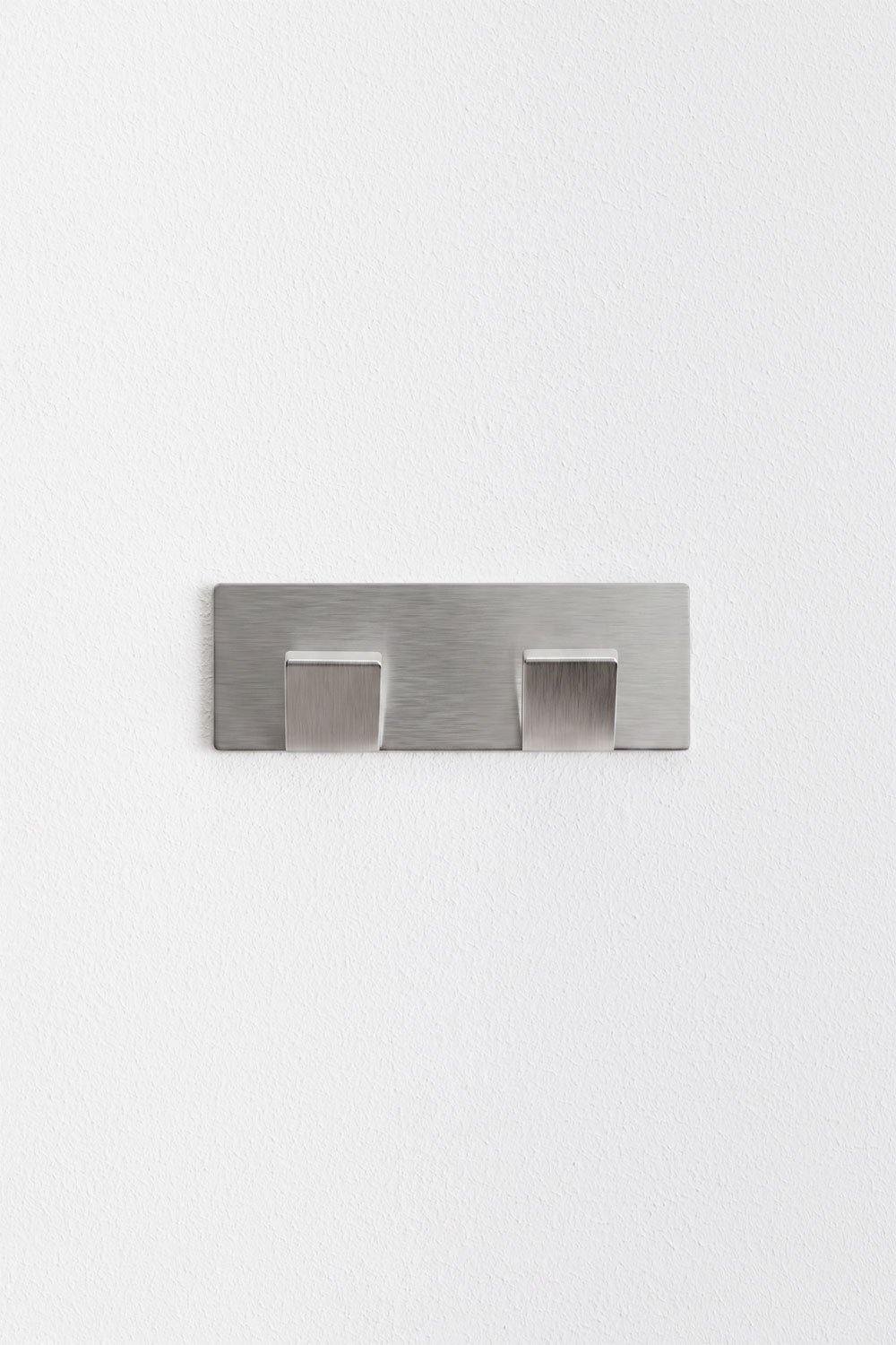 Percha para baño adhesivo en acero inoxidable gris cepillado Jalter, imagen de galer&iacute;a 3