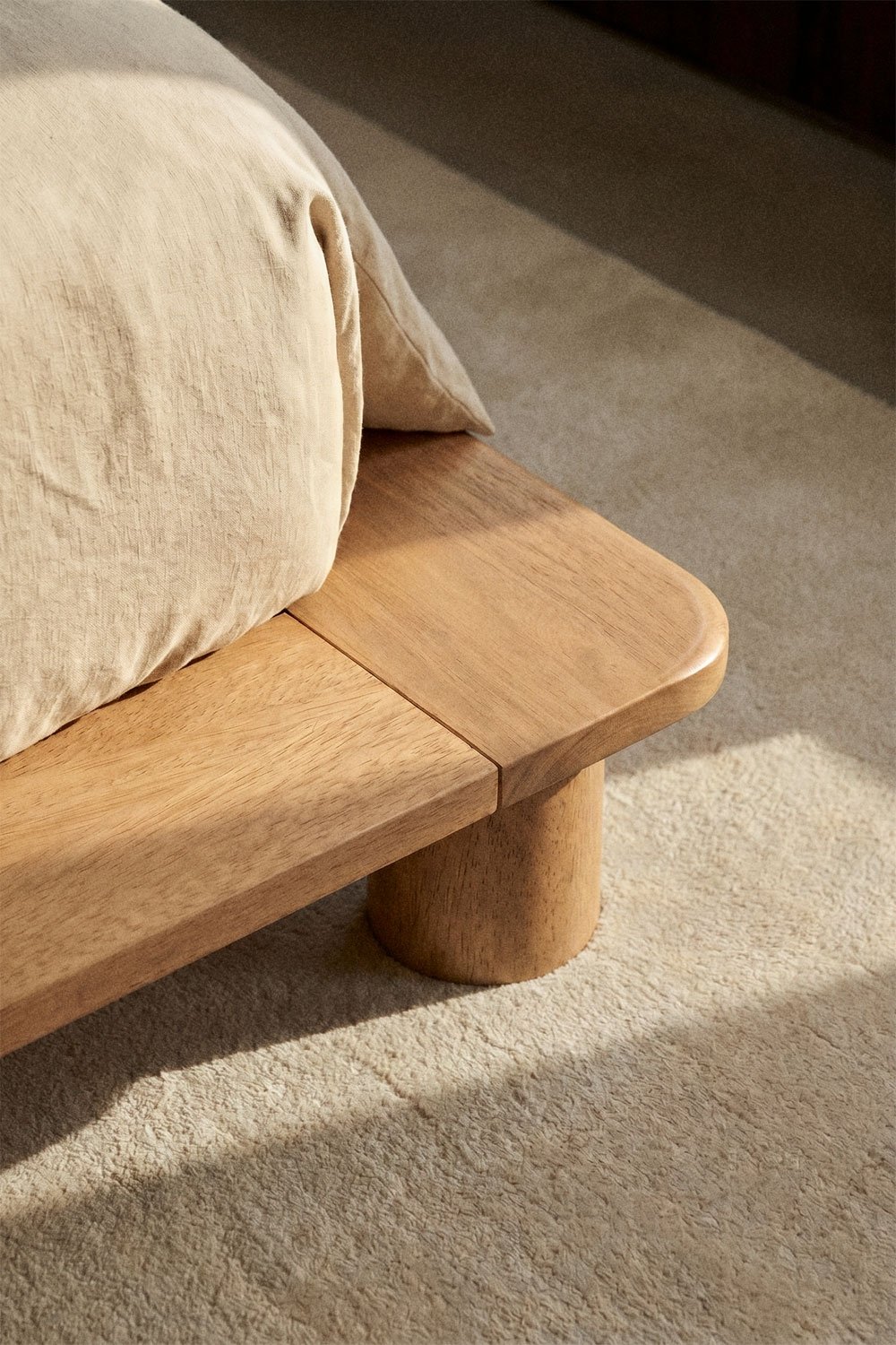 Cama en madera de mango Mariselina, imagen de galer&iacute;a 2