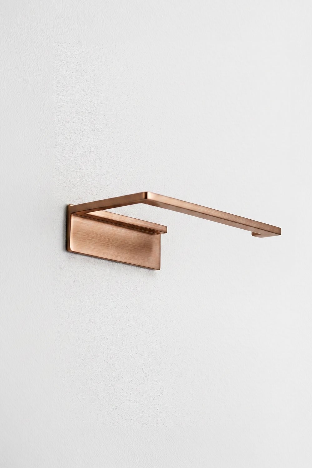 Portarrollos adhesivo para baño en acero inoxidable oro rosa cepillado Jalter, imagen de galer&iacute;a 6