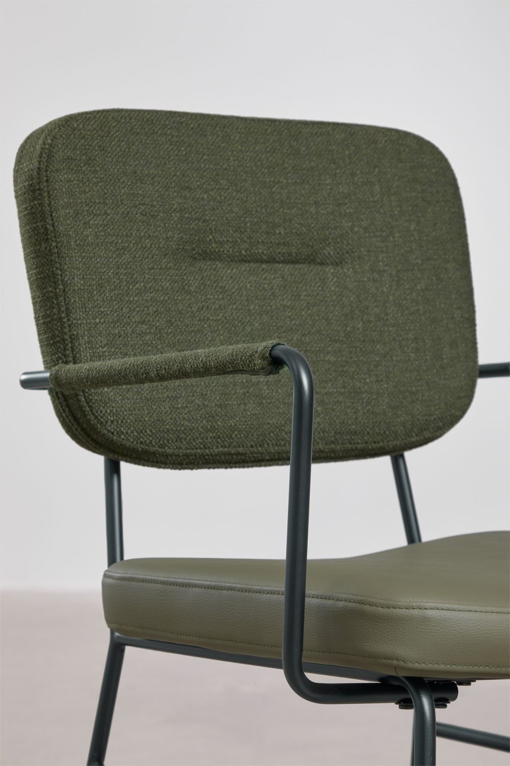 Silla de comedor con reposabrazos tapizada Milih , imagen de galer&iacute;a 6
