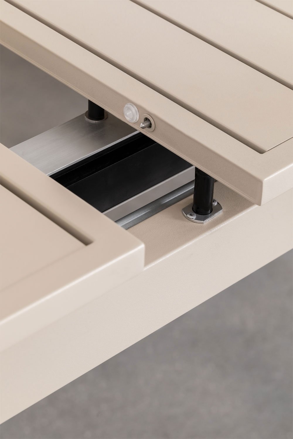 Mesa de comedor rectangular extensible en aluminio Karena, imagen de galer&iacute;a 5