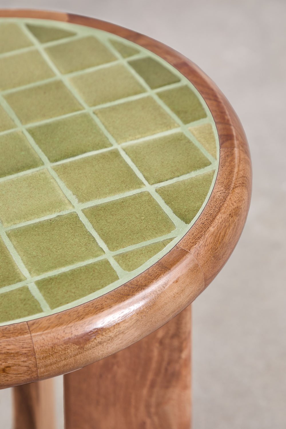 Mesa auxiliar redonda Ø40 cm en azulejos y madera de acacia Aitana , imagen de galer&iacute;a 4