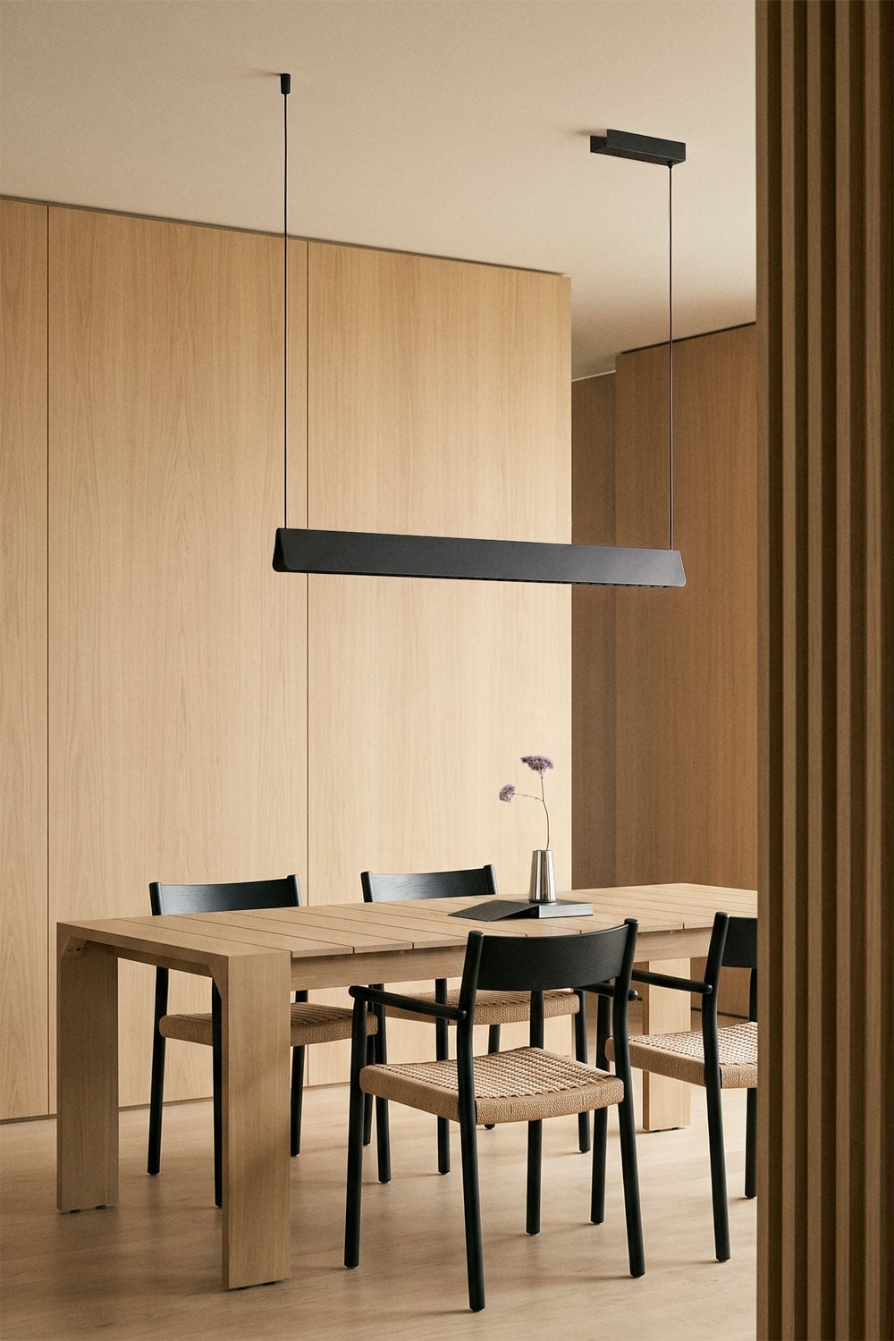 Lámpara de techo colgante lineal LED 120 cm en aluminio Mairen, imagen de galer&iacute;a 1