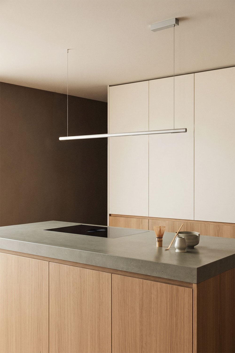 Lámpara de techo colgante lineal LED 120 cm con luz indirecta en aluminio Lirela, imagen de galer&iacute;a 1