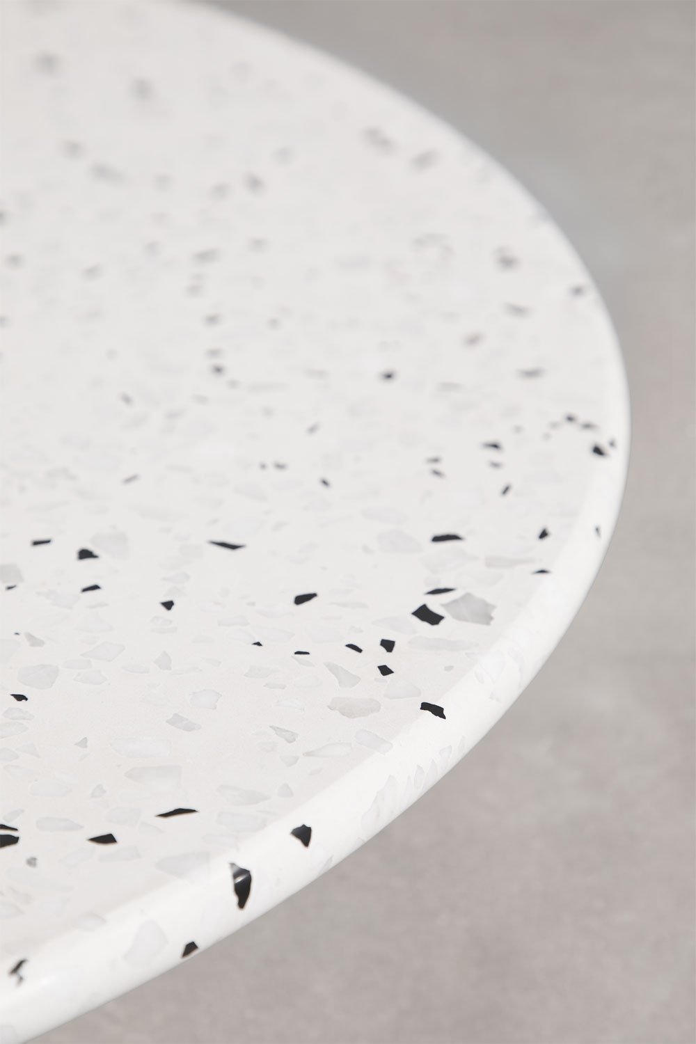 Mesa de bar redonda Ø60 cm en terrazo Xiren, imagen de galer&iacute;a 2
