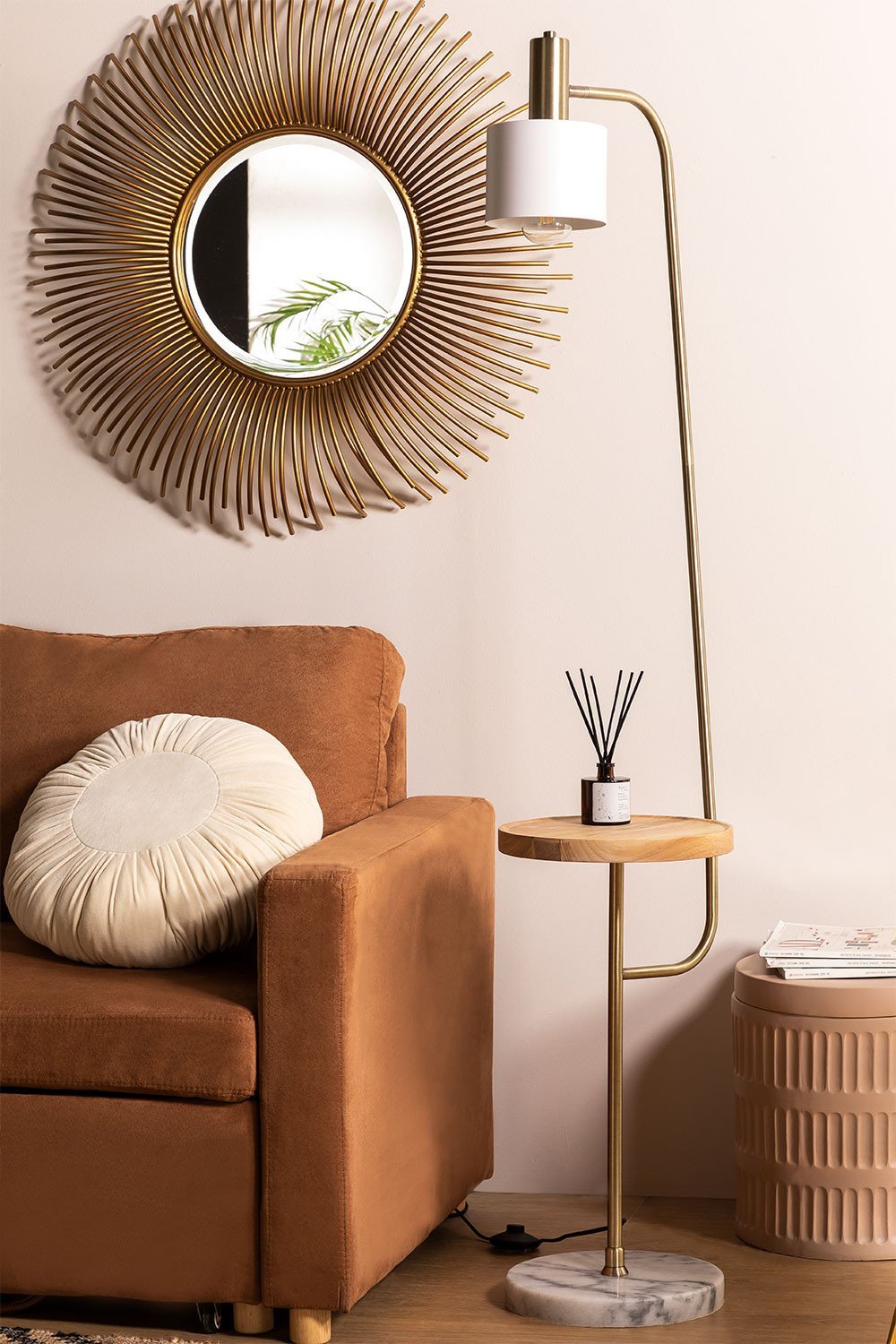 Lámpara de Pie con Mesa Águeda, imagen de galería 1