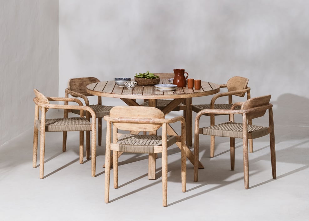 Set de table ronde (Ø120 cm) et 6 chaises de jardin avec accoudoirs en Bois Naele