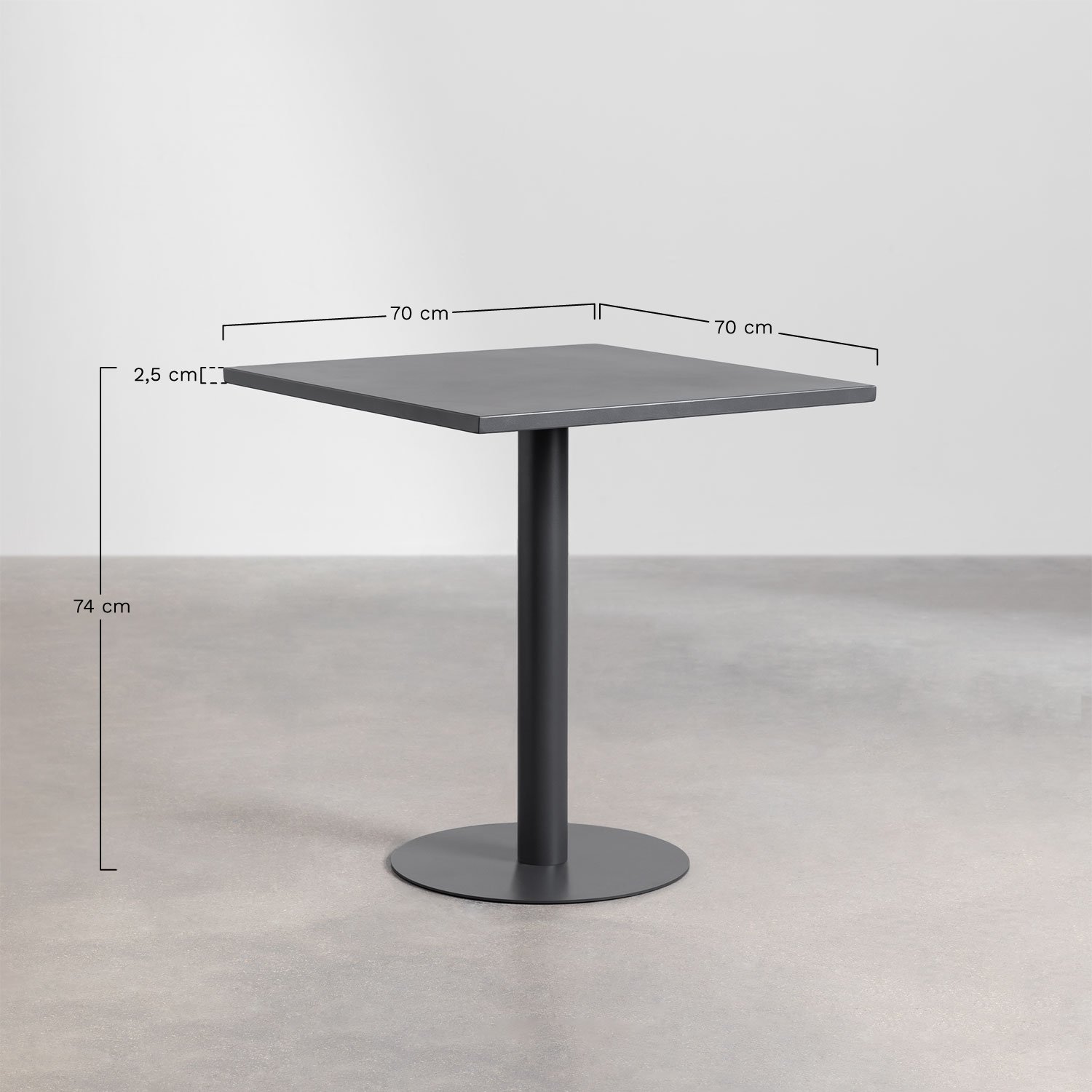 Ensemble table carrée Mizzi 70x70 cm et 4 chaises de jardin Maeba      , mesures