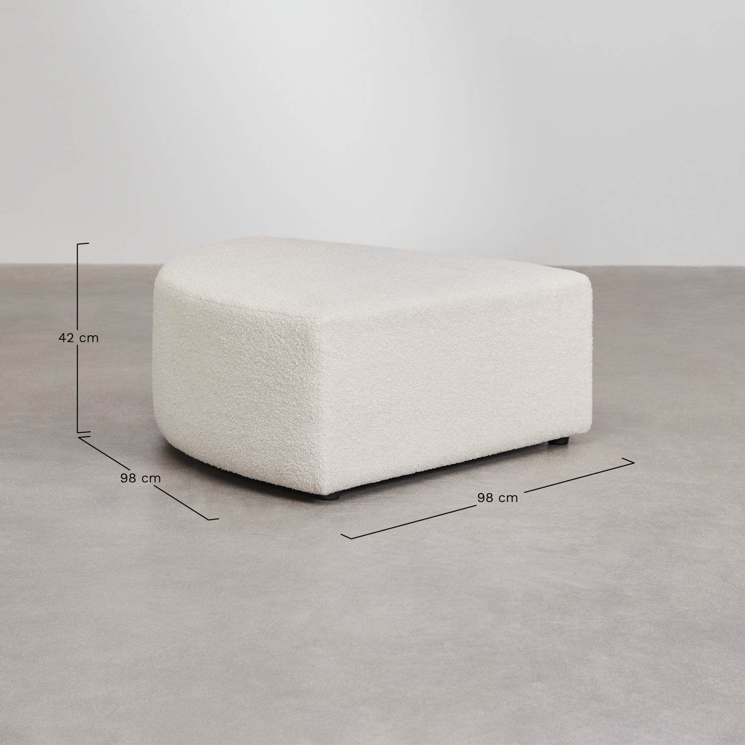 Pouf triangulaire en peau de mouton Borjan, mesures