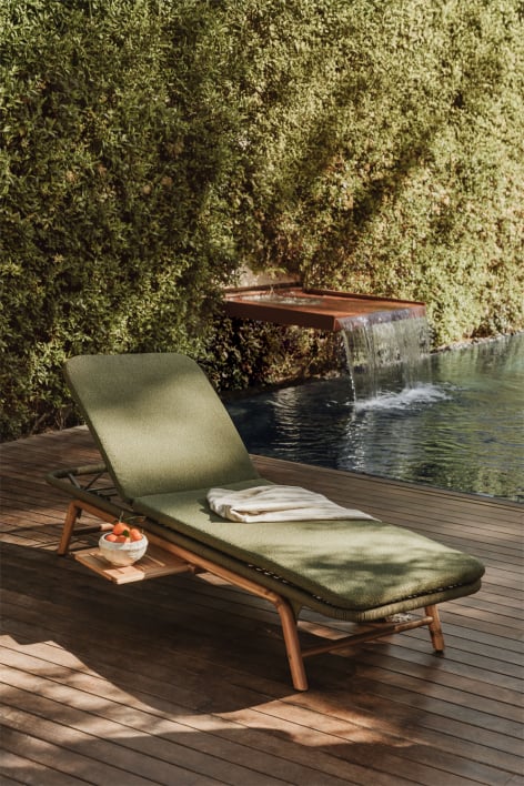 Chaise longue inclinable en bois d'acacia Ikaria