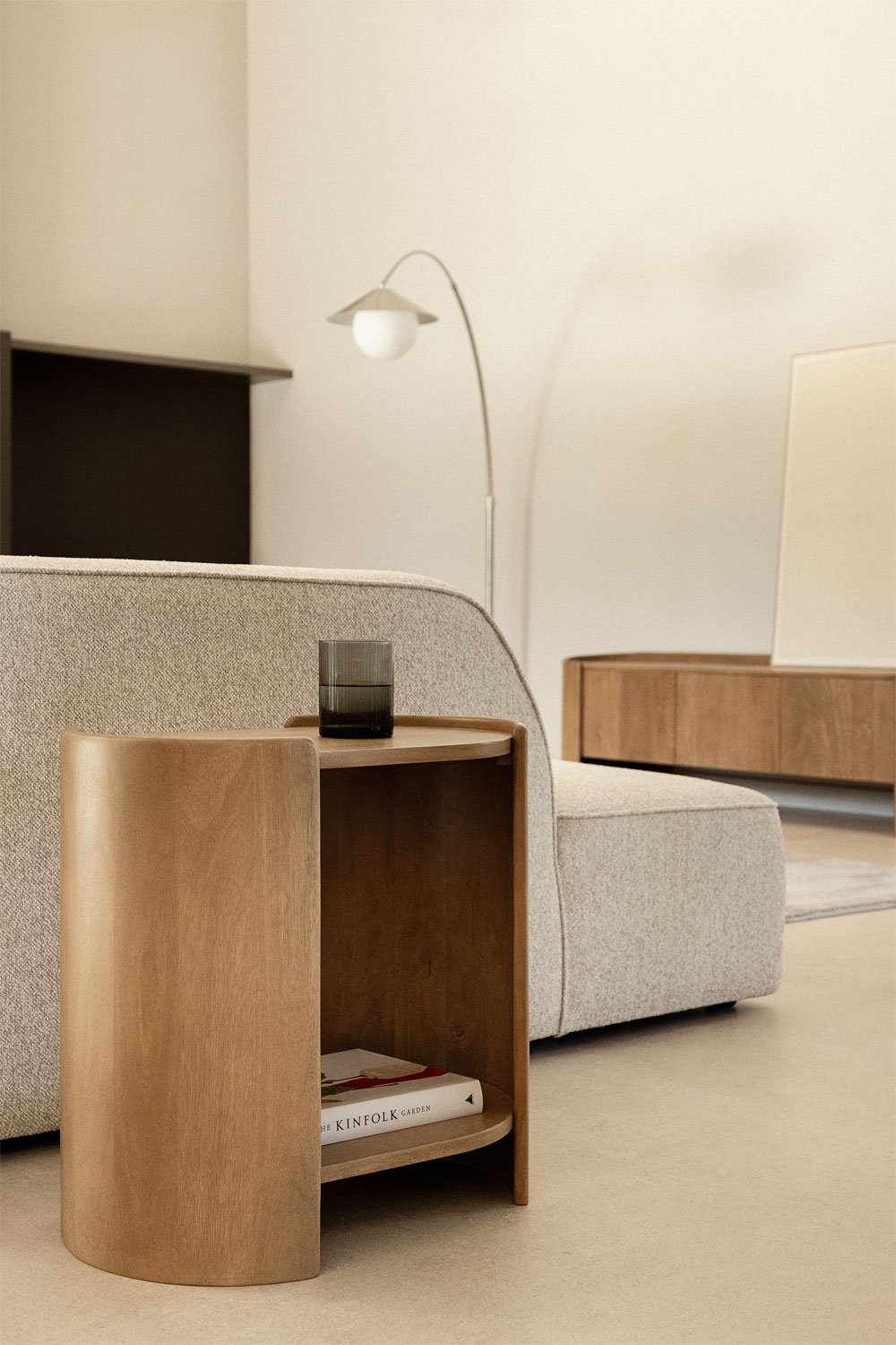 Table d'appoint ovale 50x35 cm en bois de manguier Sidney