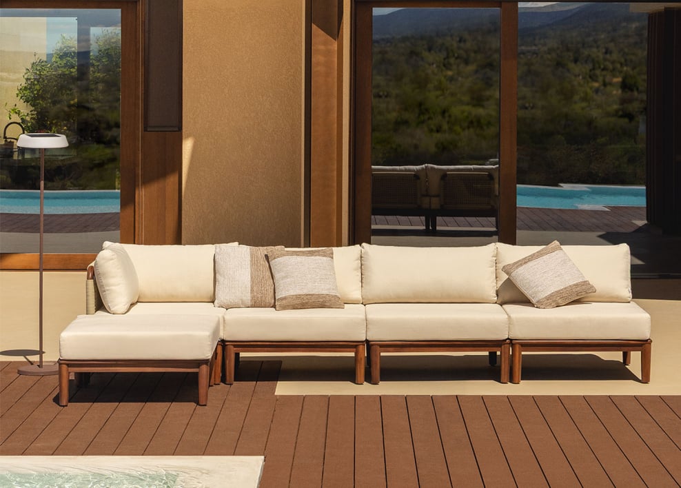 Canapé d'angle de jardin modulable 4 pièces Giulia et pouf en acacia