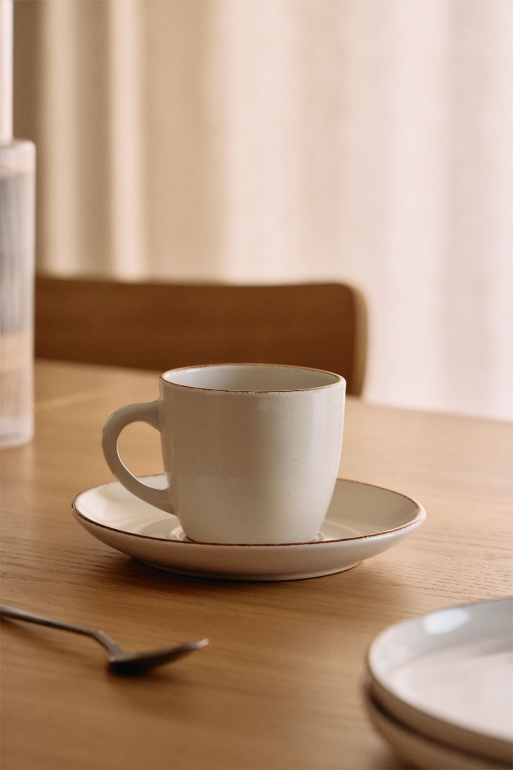 Lot de 2 tasses à café en grès Ronilena avec soucoupes, 22 cl