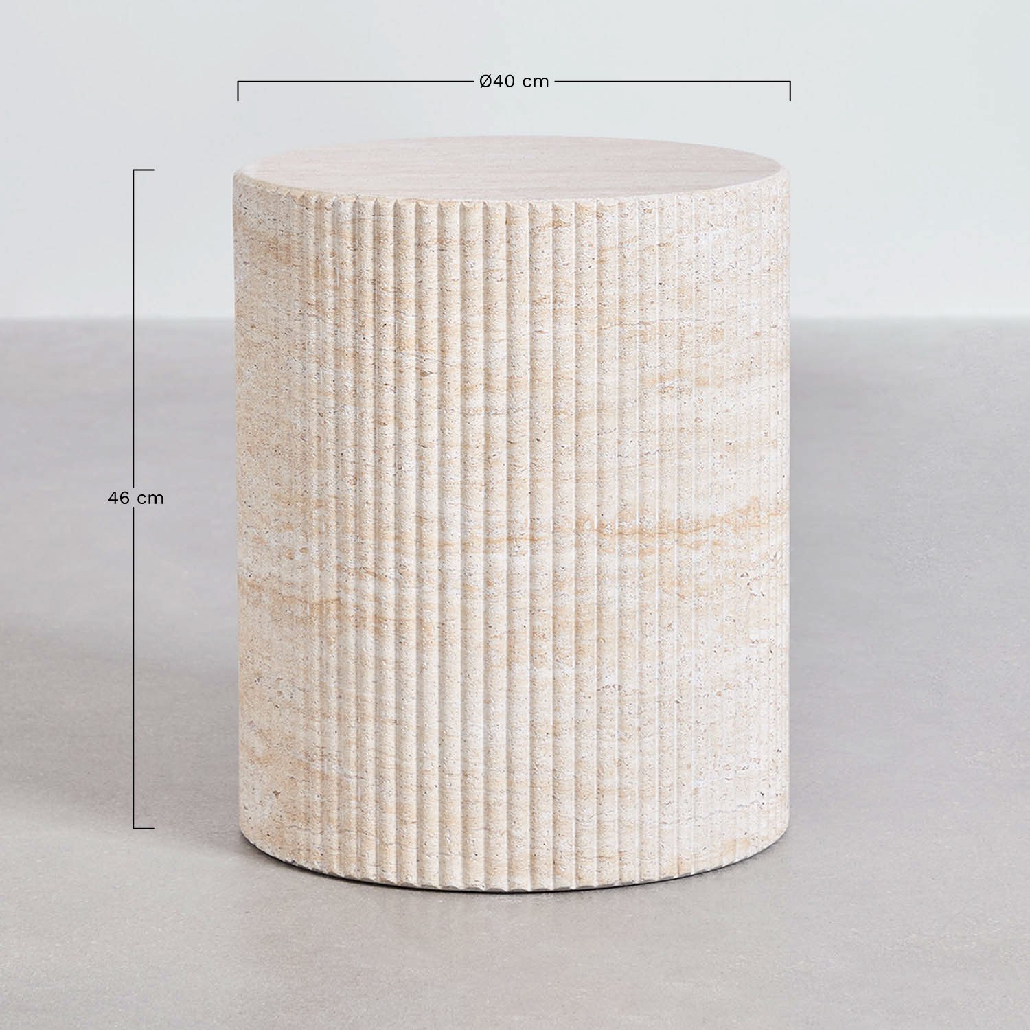Table d'appoint ronde Ø40 cm en ciment effet travertin Velia, mesures