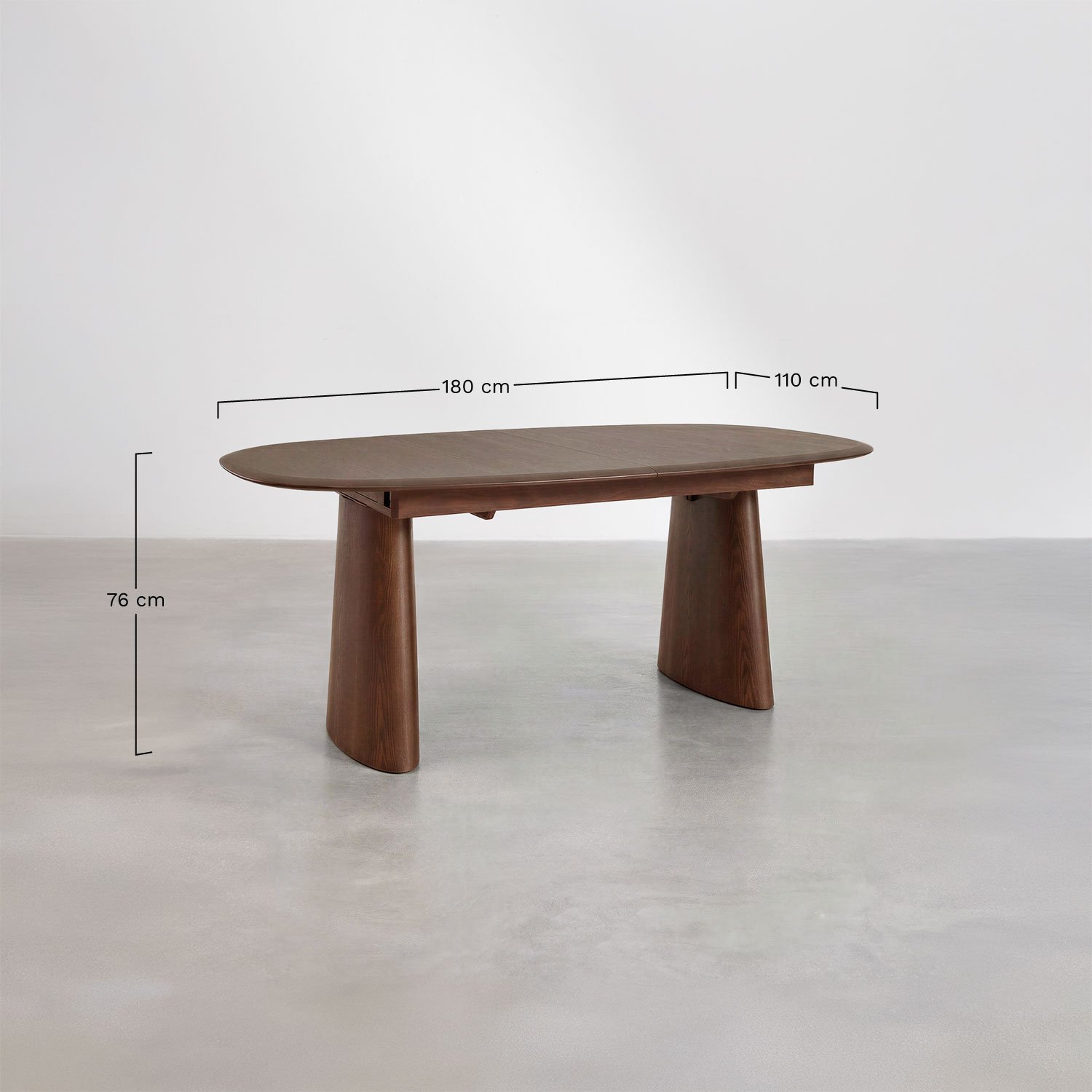 Table à manger ovale extensible en MDF et placage de frêne Nuveta, mesures