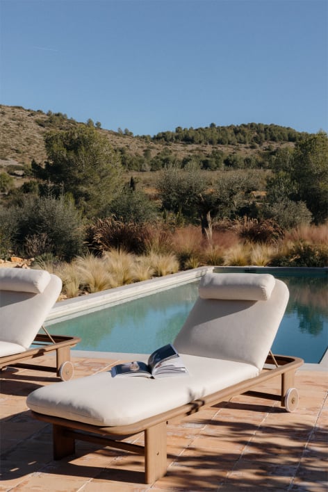 Chaise longue inclinable en bois d'acacia Uleno