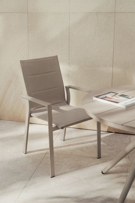 Chaise de jardin empilable avec accoudoirs en aluminium Karena