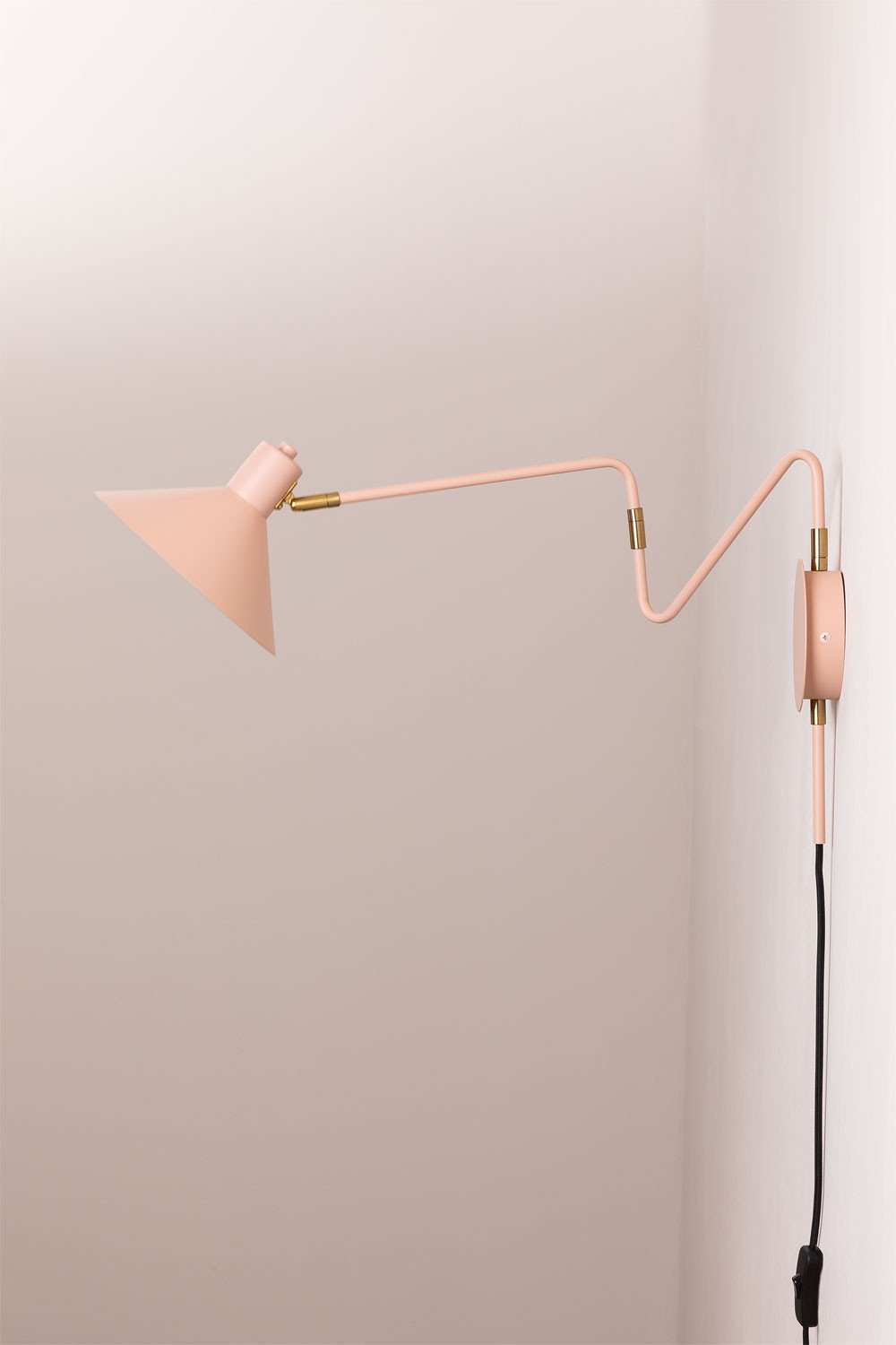 Lampe murale orientable en fer Lizz, image de la galerie 6