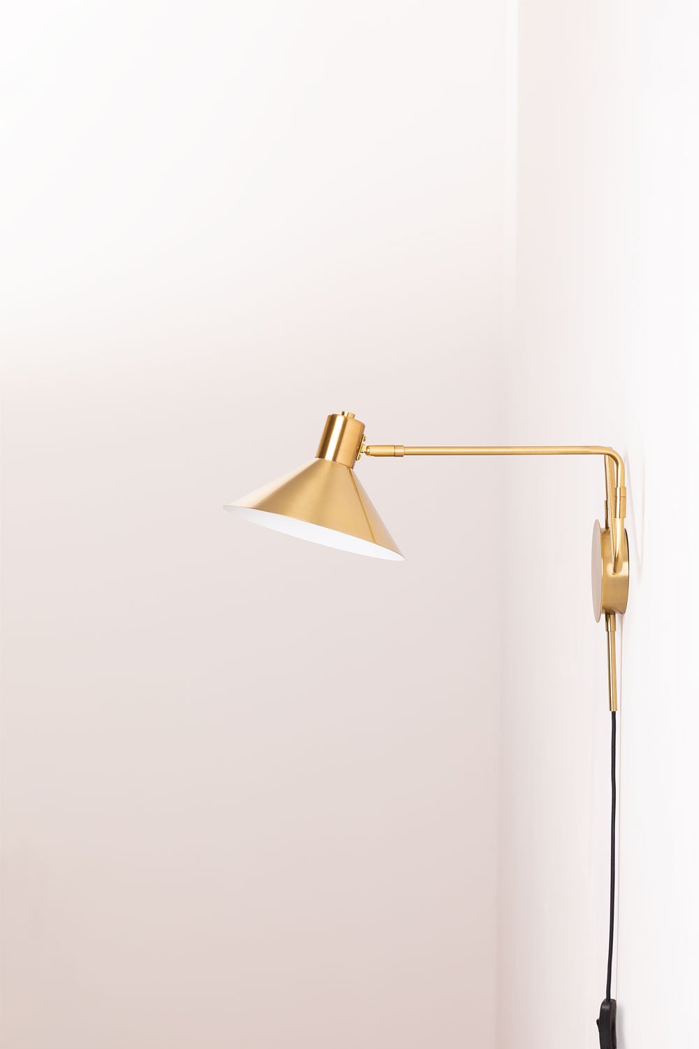 Lampe murale orientable métallisée en fer Lizz, image de la galerie 5