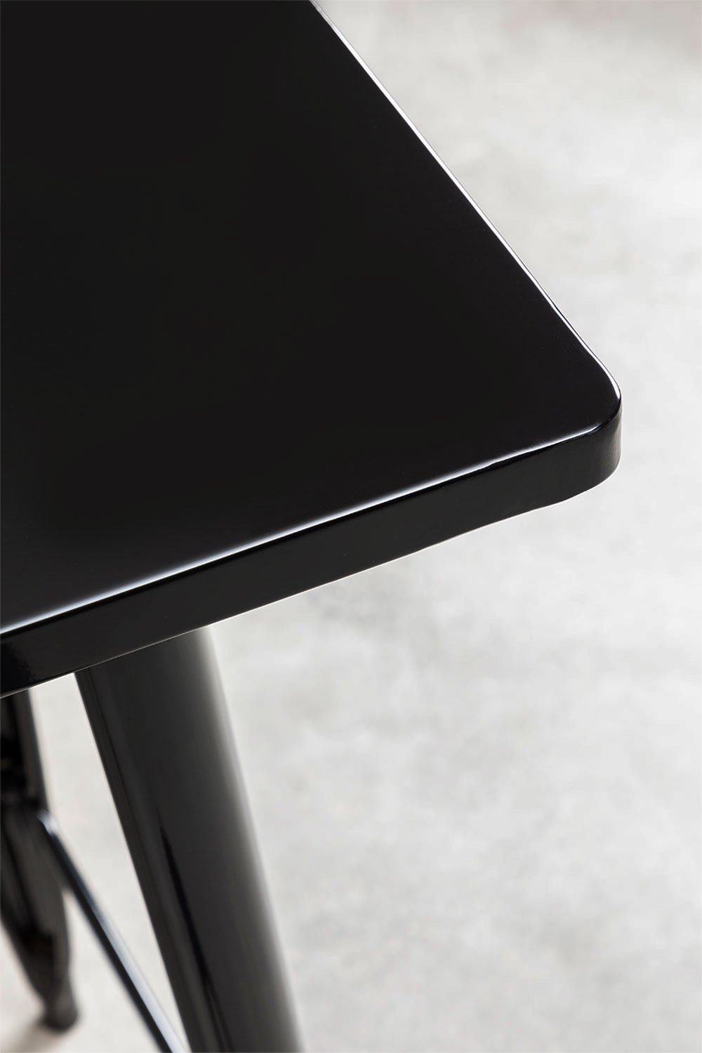 Ensemble table haute et 2 tabourets hauts Lix, image de la galerie 4