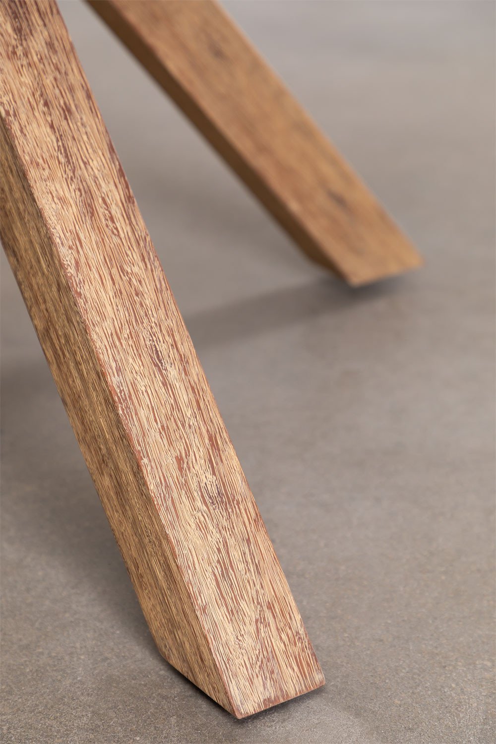 Table à manger ronde en bois Naele   , image de la galerie 7