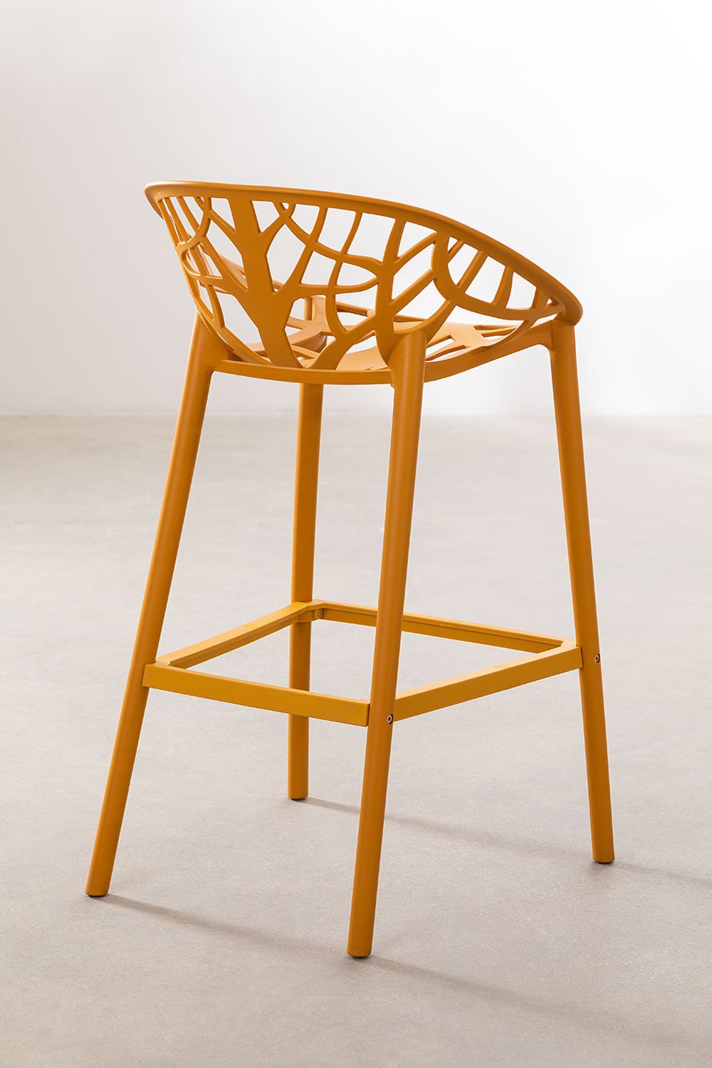 Lot de 4 tabourets hauts de jardin 65 cm en polypropylène moutarde Ores, image de la galerie 5