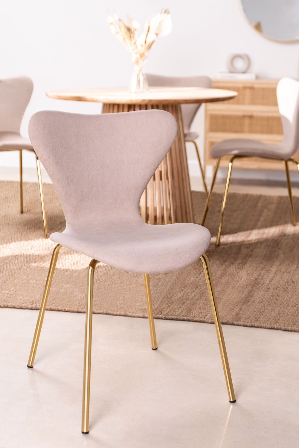 Chaise de salle à manger empilable rembourrée de style Uit, image de la galerie 1702042