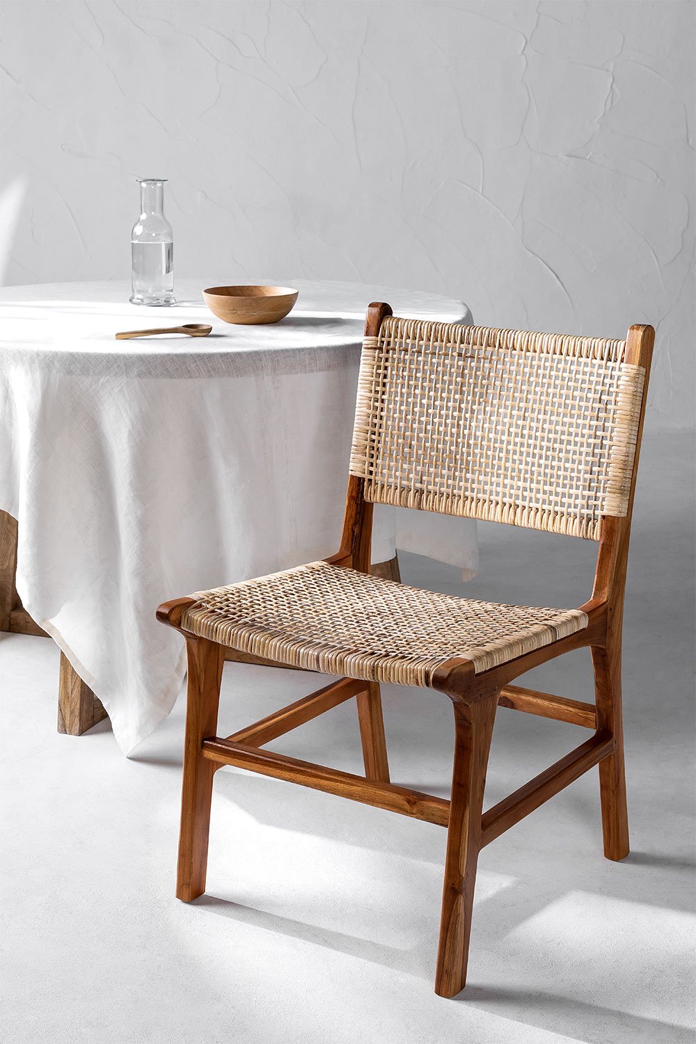 Chaise de salle à manger en bois de teck de style Catua  , image de la galerie 1