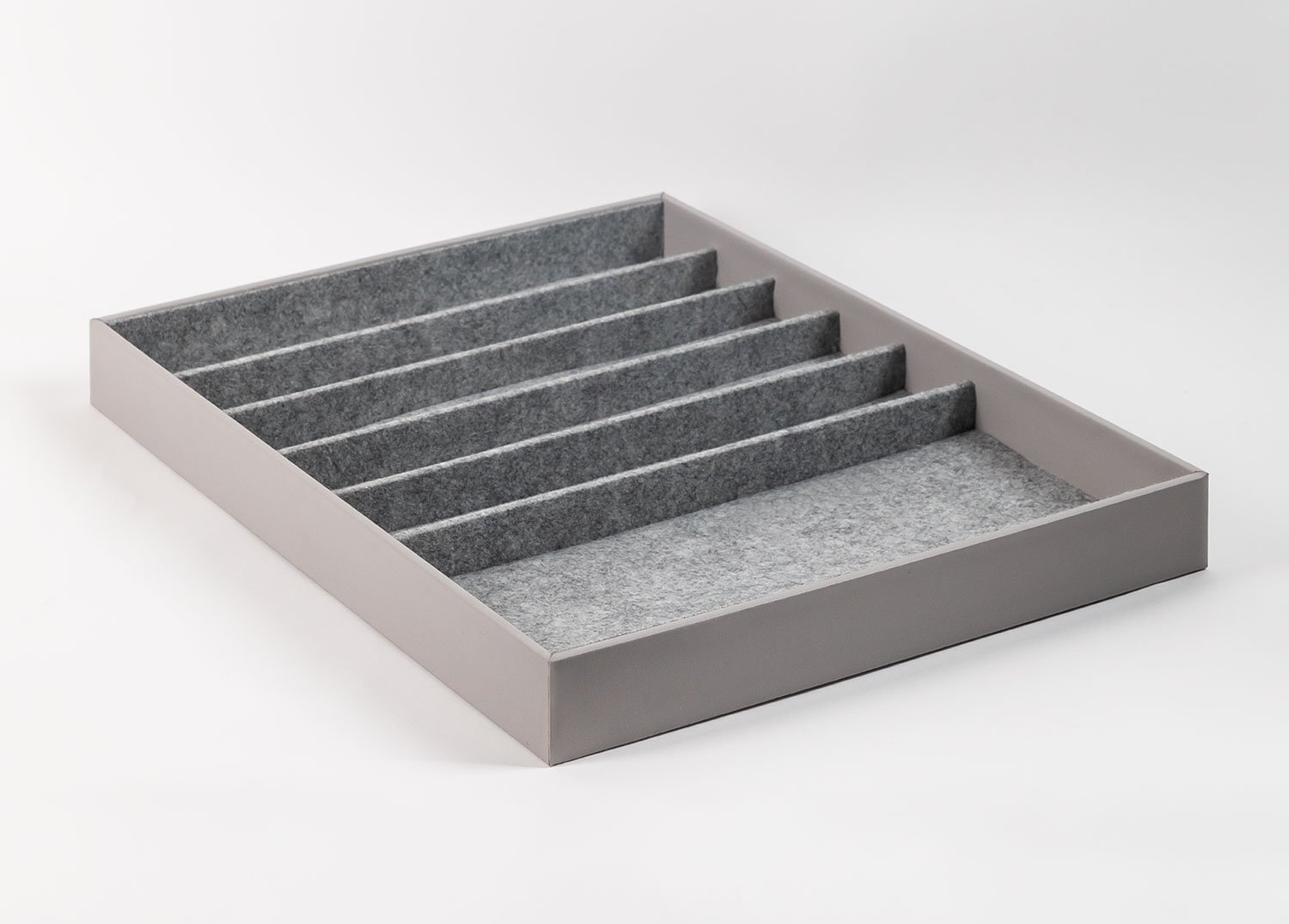 Plateau organisateur de bijoux Nungo, image de la galerie 2