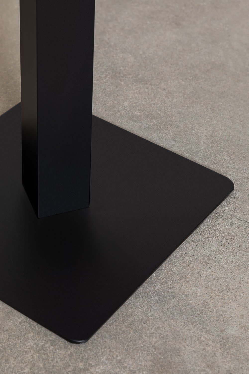 Table de bar carrée en marbre Livanto, image de la galerie 3