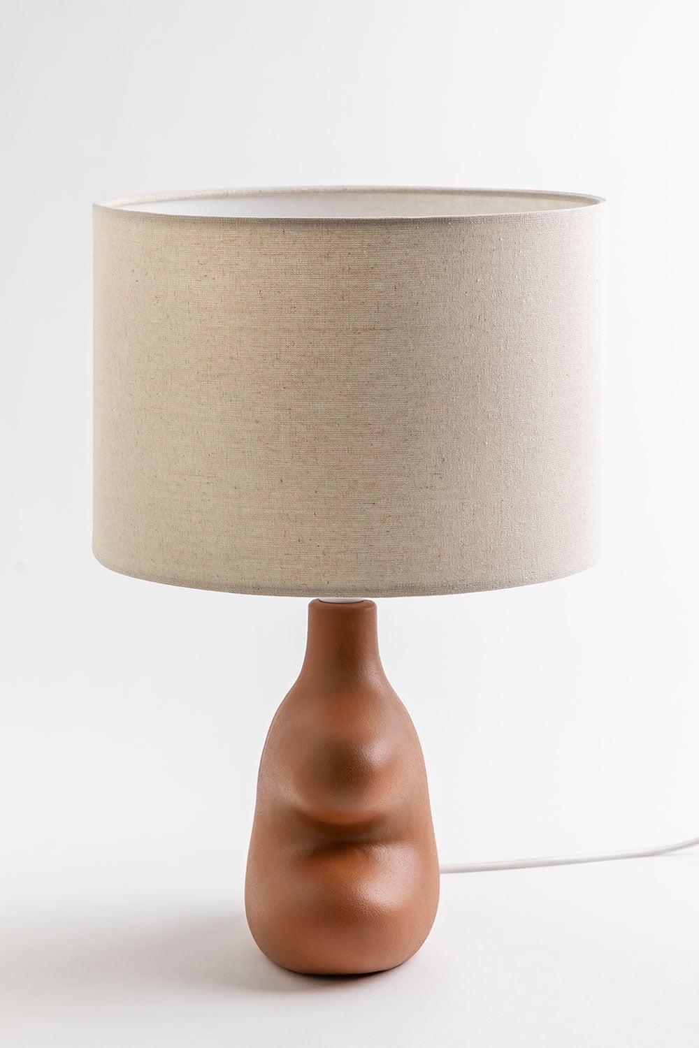 Simple Designs Lampe de table à base plissée blanc cassé de 11,38