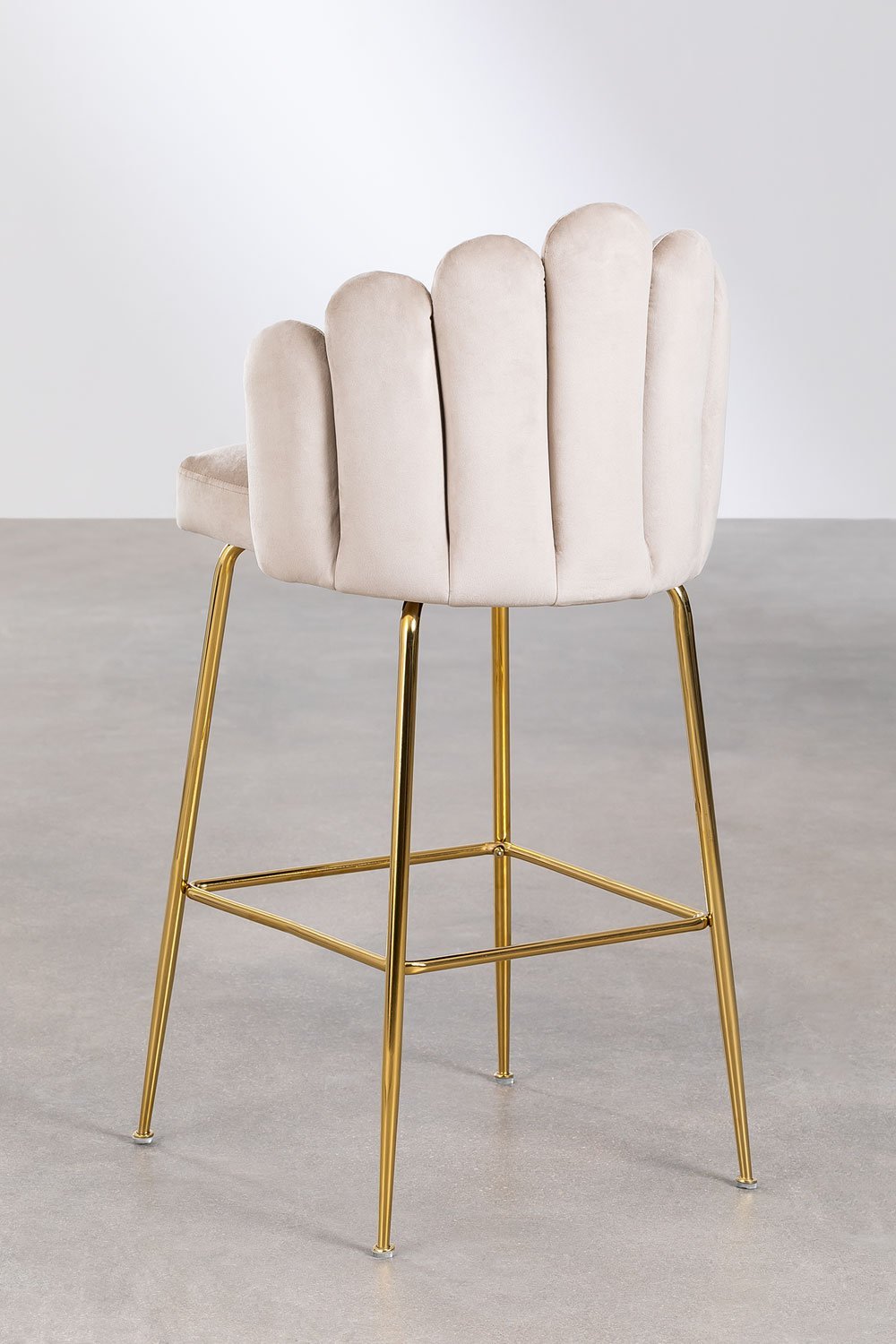 Tabouret haut en velours Markina, image de la galerie 3