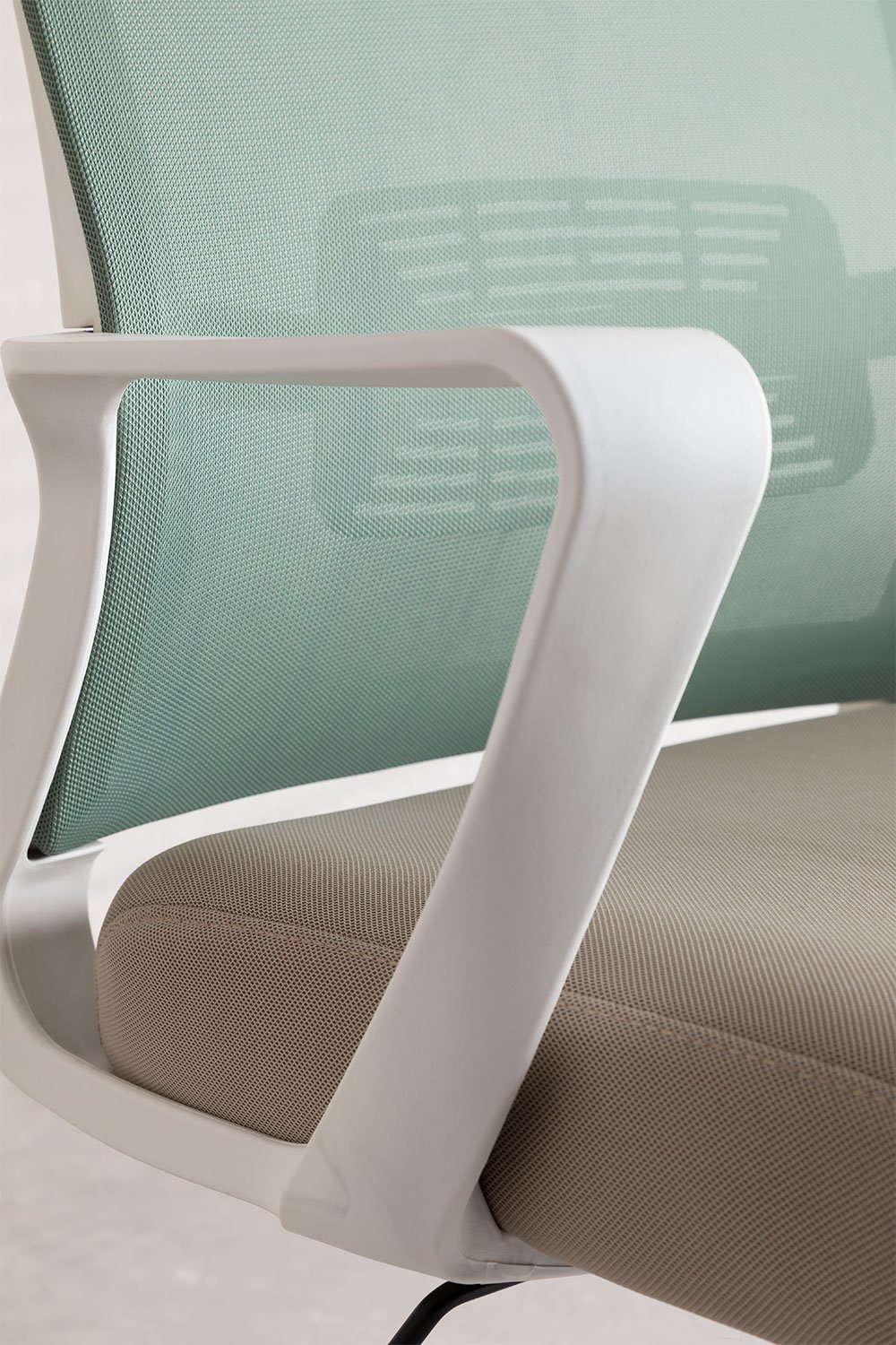 Chaise de bureau avec roulettes et accoudoirs en polypropylène Teill Colors, image de la galerie 6