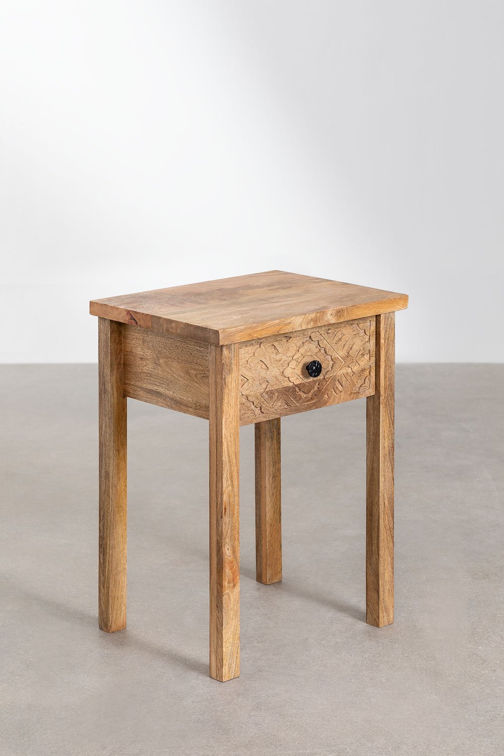 Table de chevet en bois de manguier de style Maraja, image de la galerie 2