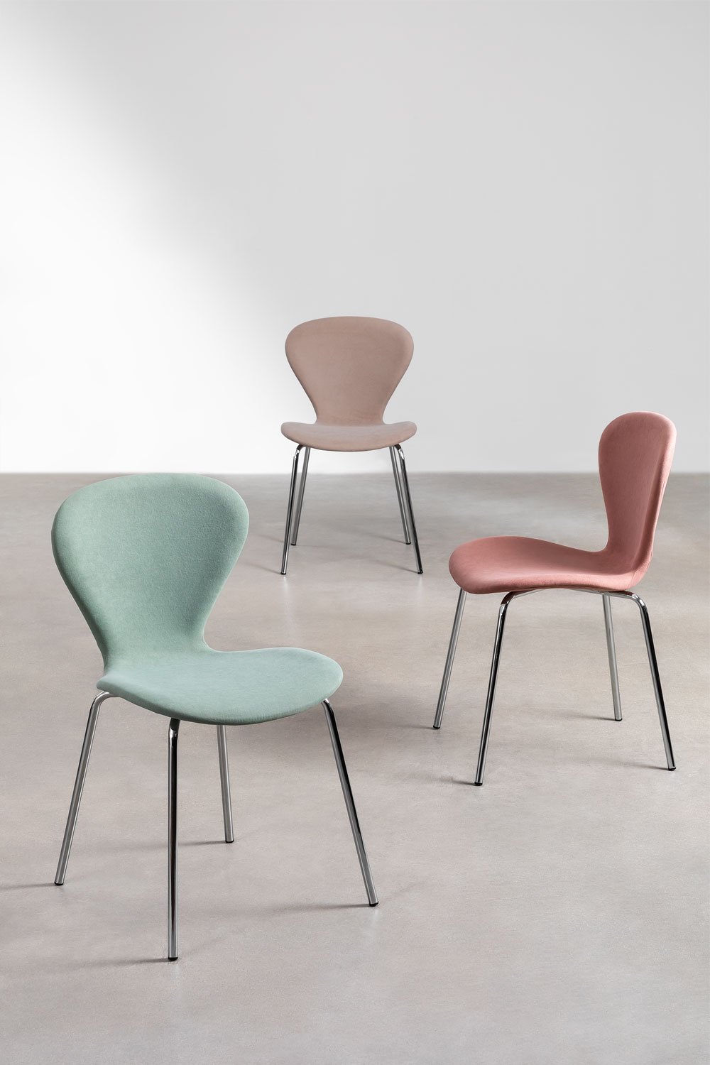 Chaise de salle à manger empilable rembourrée Uit, image de la galerie 9