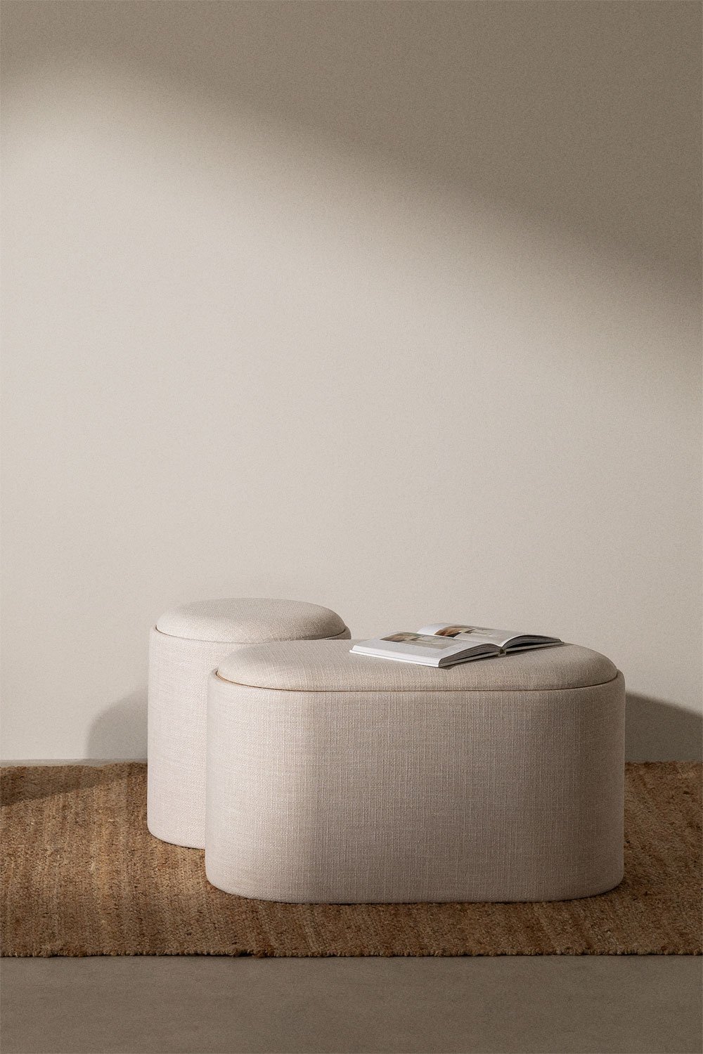 Table basse ovale rembourrée Berkeleni avec plateau et rangement, image de la galerie 2