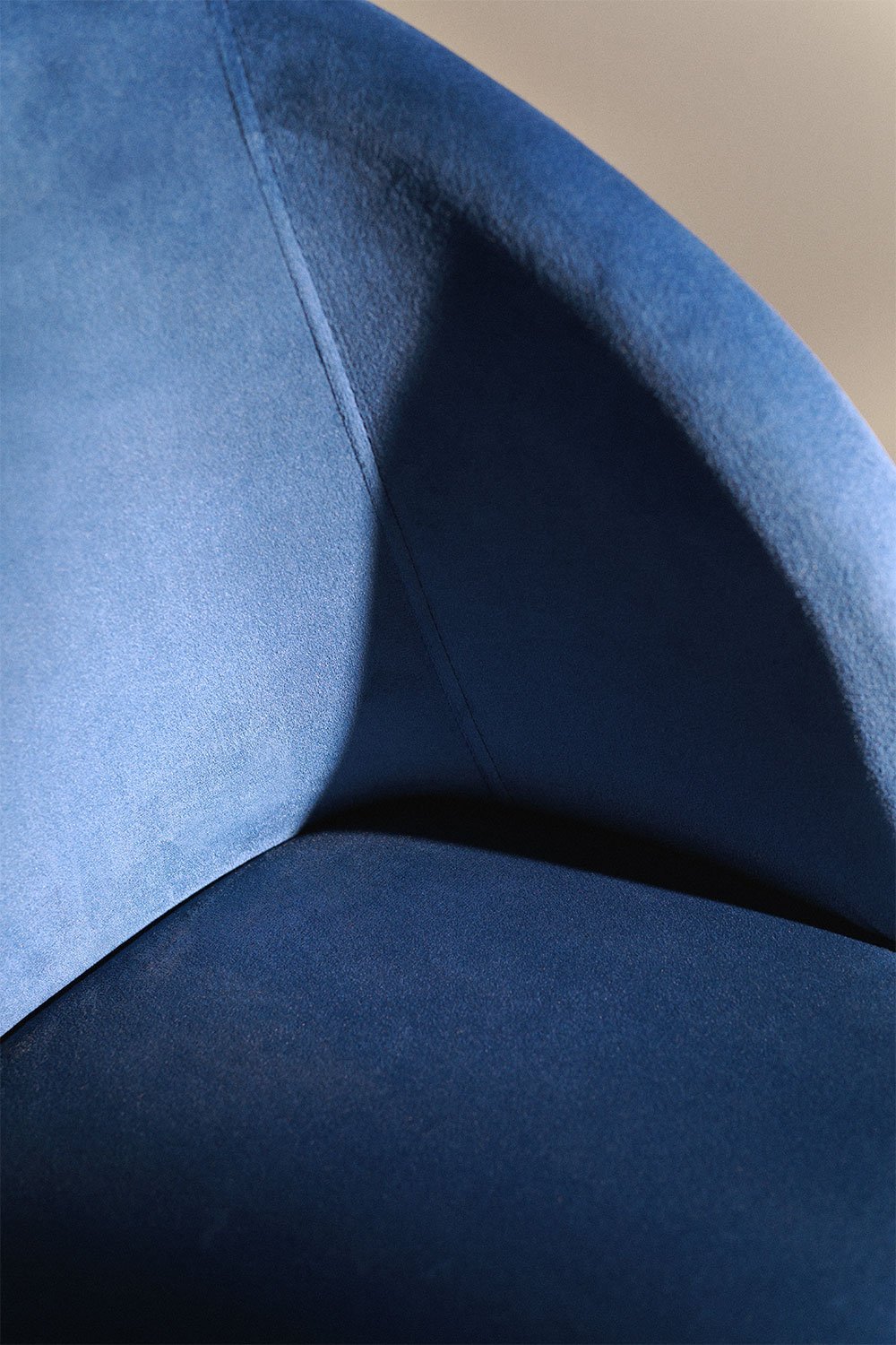 Chaise de salle à manger en velours avec accoudoirs Kana, image de la galerie 6