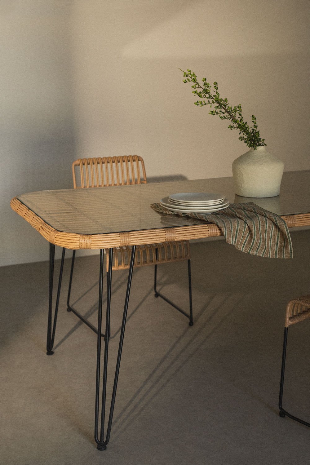 Table à Manger Rectangulaire en Osier Synthétique (180x90 cm) Leribert, image de la galerie 1