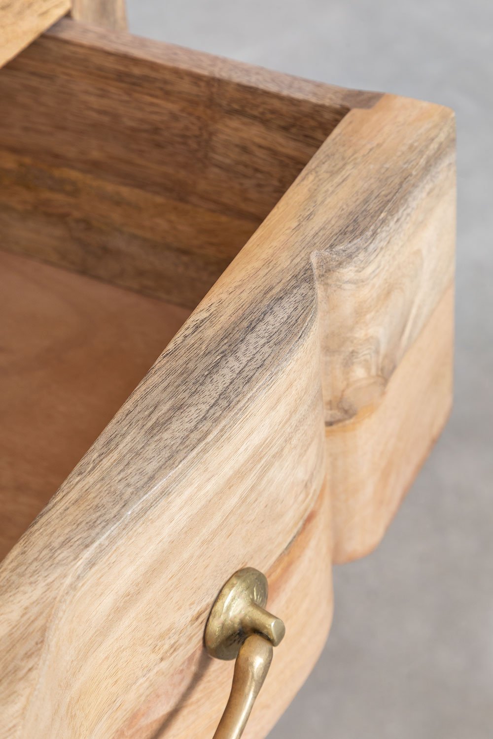 Commode à tiroirs en bois de manguier Dabina            , image de la galerie 5