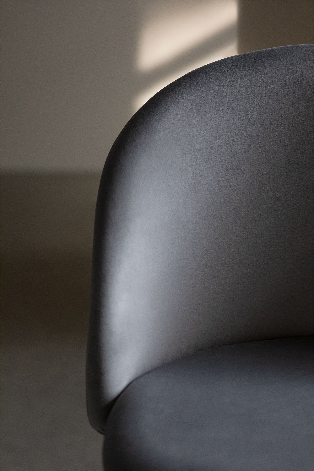 Chaise en velours Kana Design, image de la galerie 2