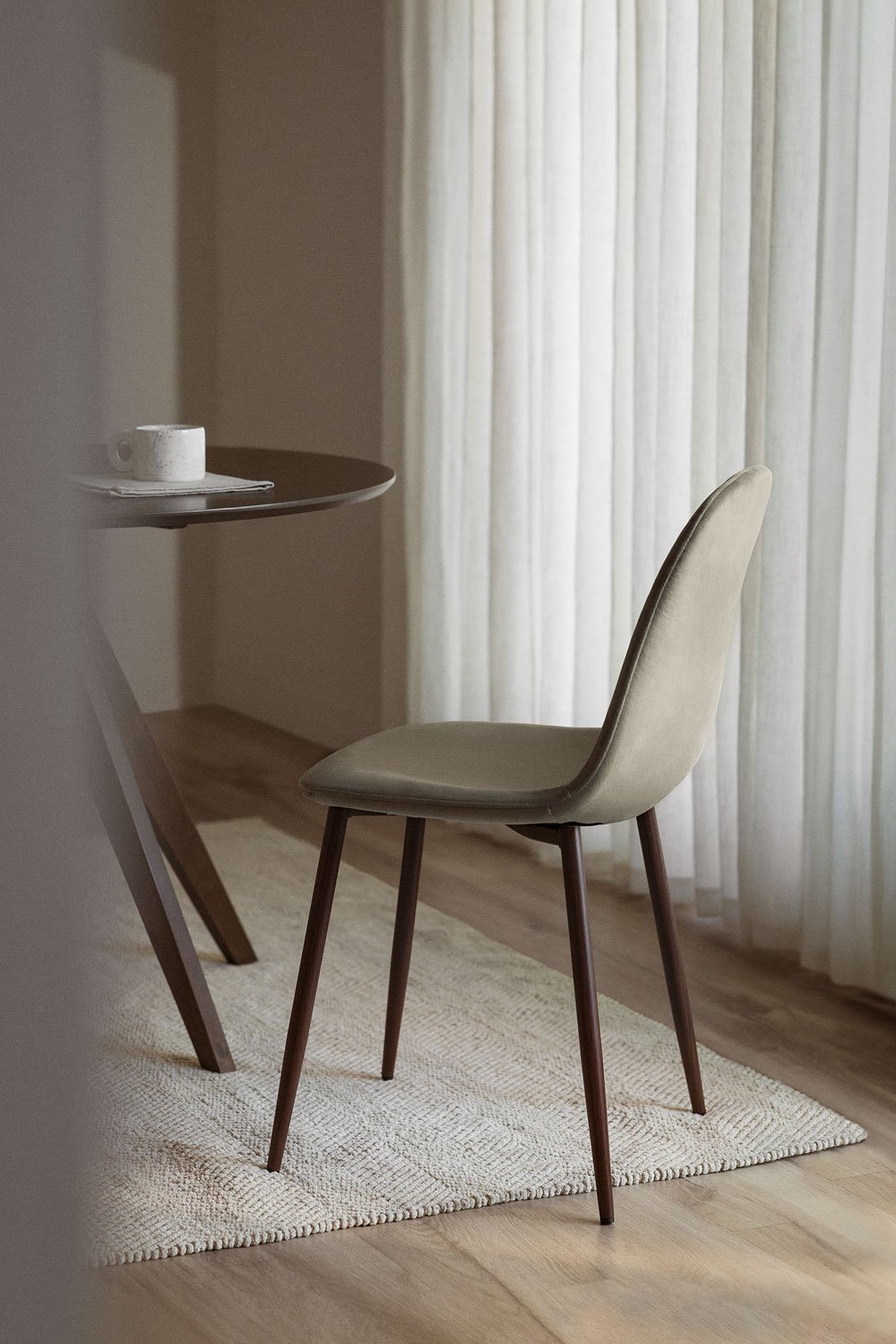 Pack de 4 chaises de salle à manger en velours Glamm, image de la galerie 1