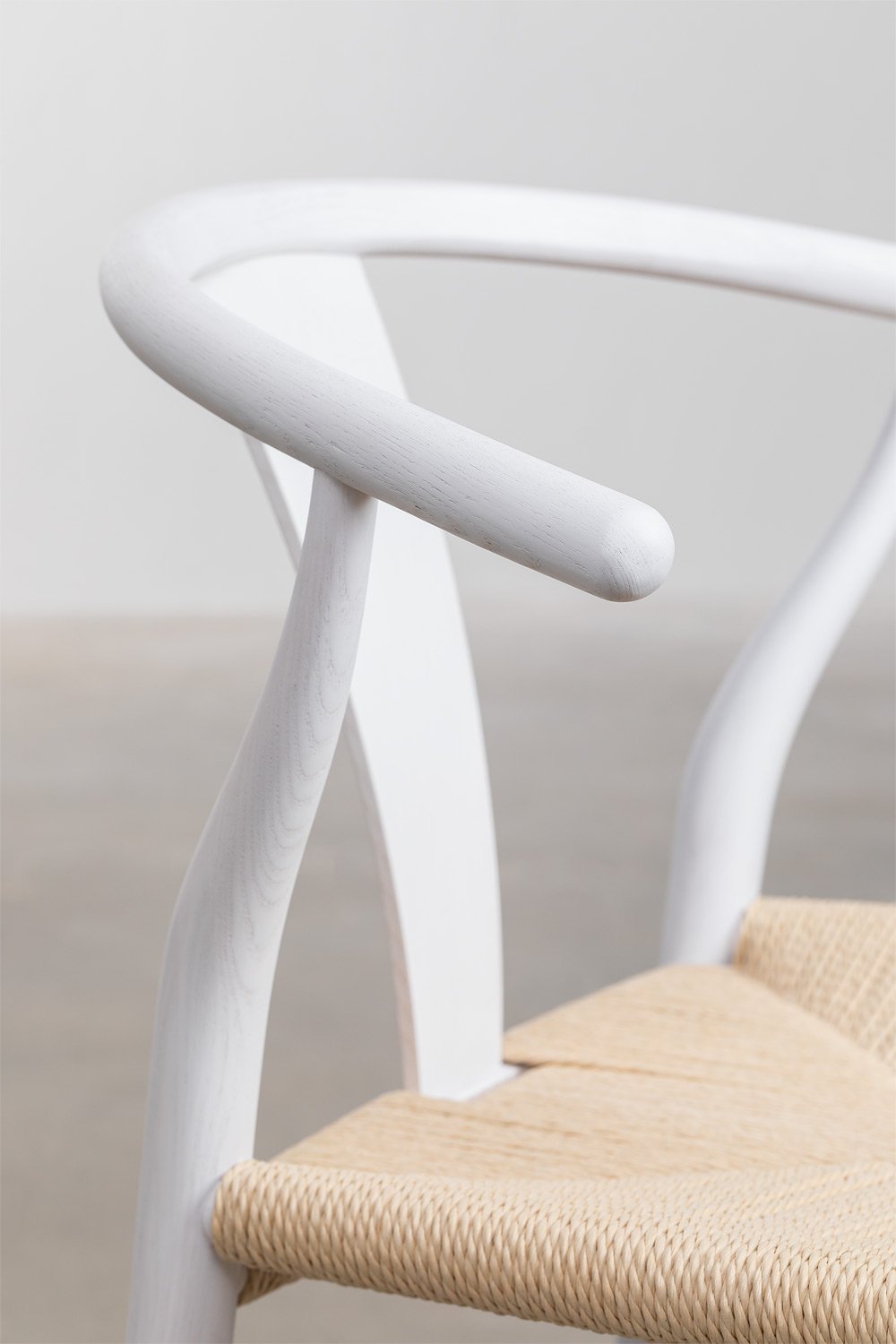 Chaise de salle à manger en bois d'orme Uish Edition, image de la galerie 6