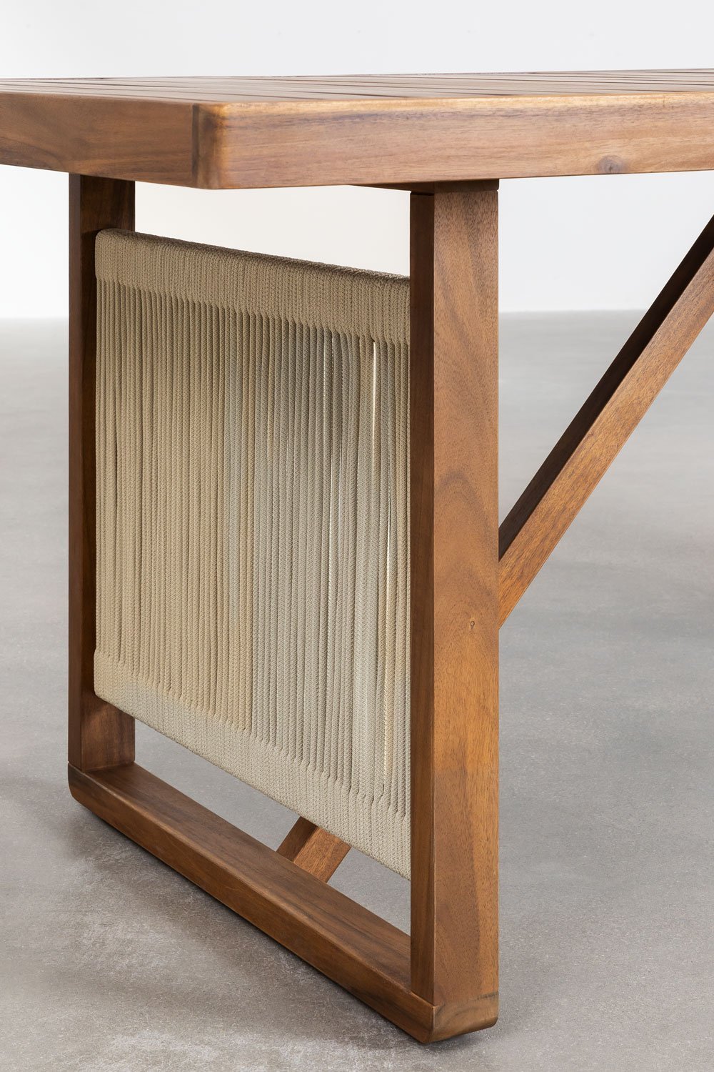 Ensemble table rectangulaire (200x100 cm) et 6 chaises de salle à manger avec accoudoirs en bois d'acacia Nayely, image de la galerie 4