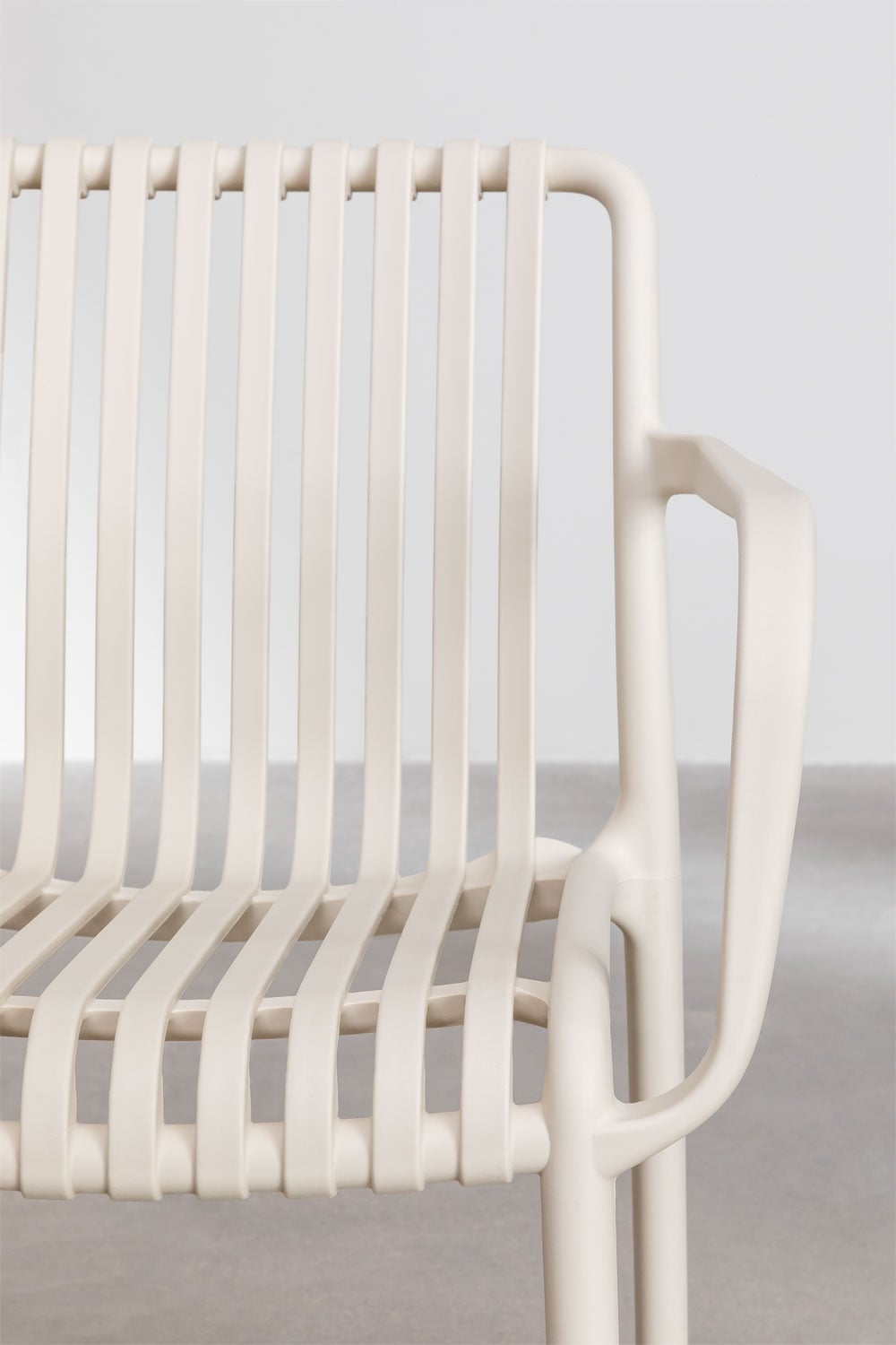 Lot de 4 chaises de salle à manger Wendell en polypropylène avec accoudoirs, image de la galerie 6