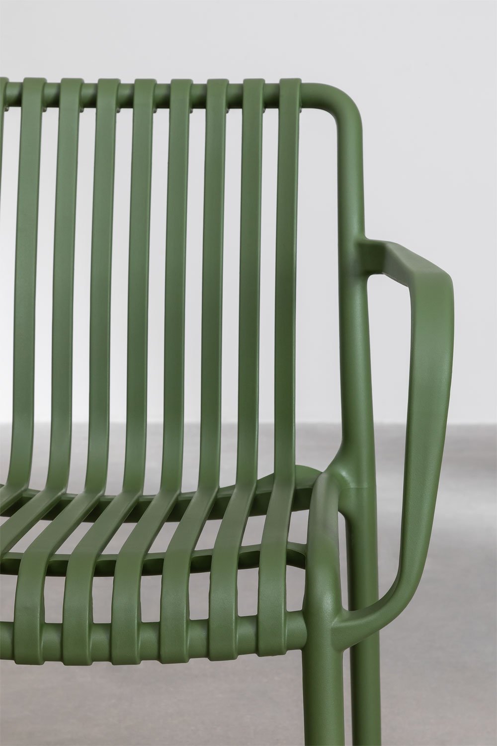 Lot de 4 chaises de salle à manger Wendell en polypropylène avec accoudoirs, image de la galerie 6