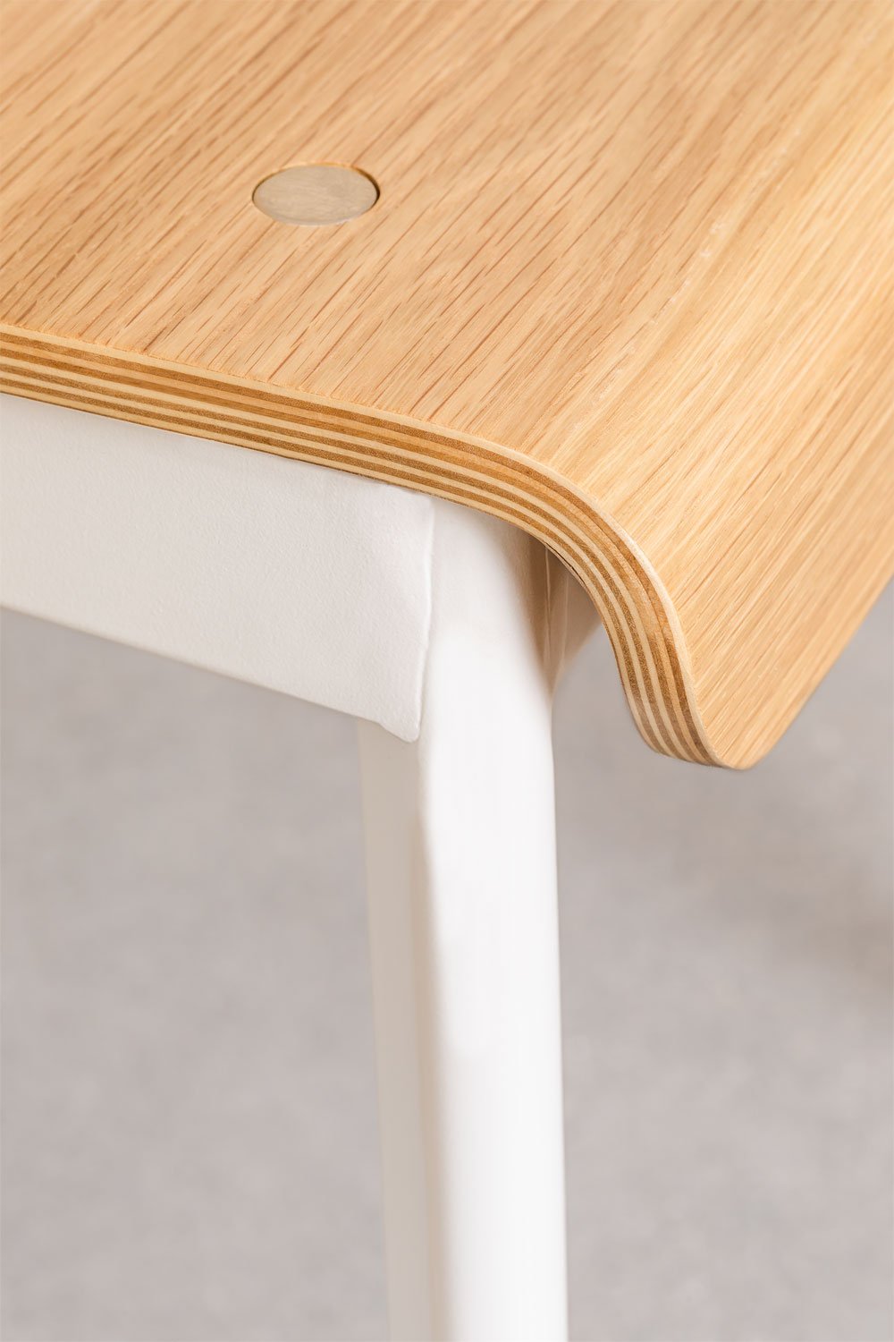 Pack de 2 chaises de salle à manger en placage de chêne et fer And, image de la galerie 7